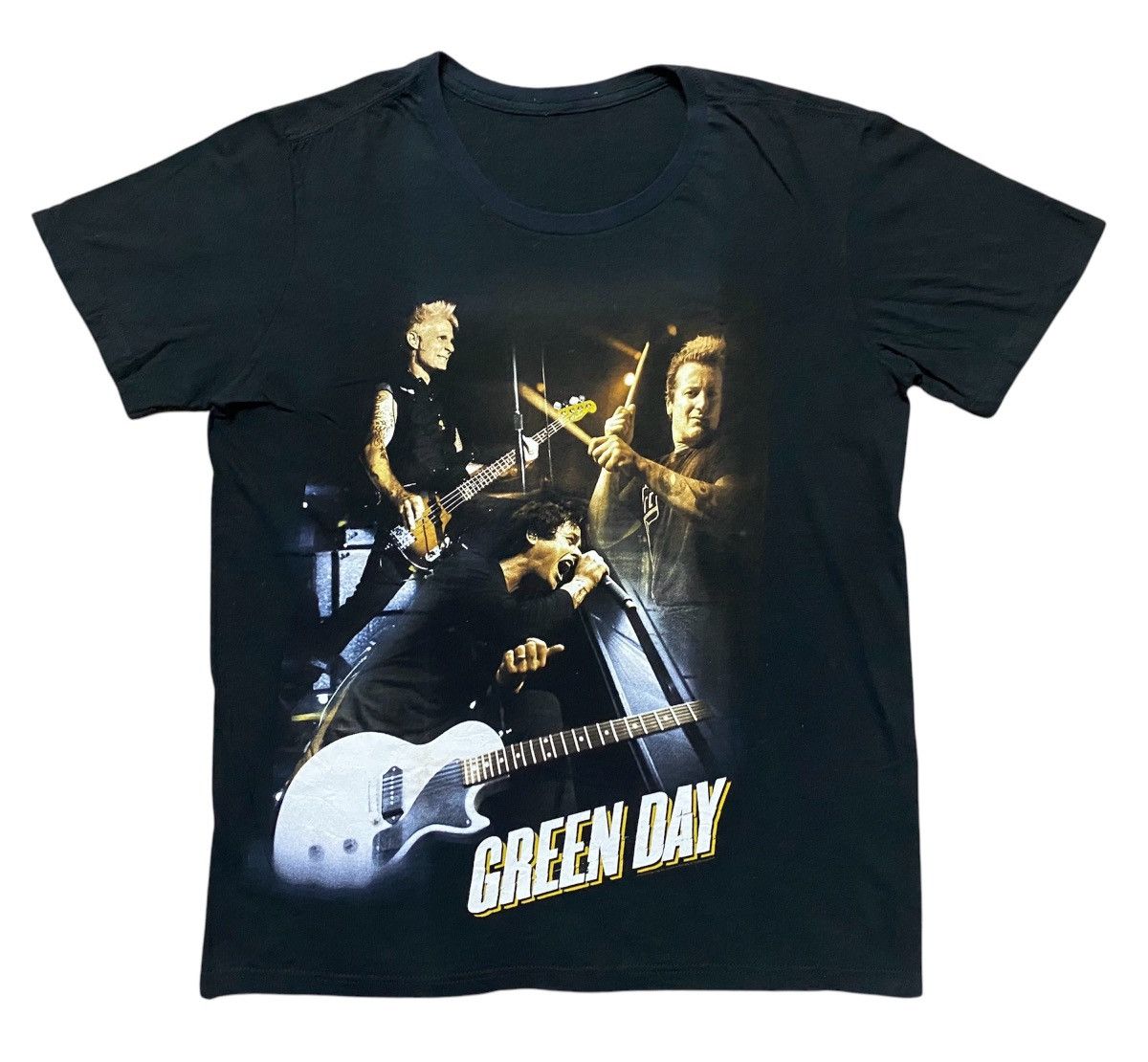 Vintage Green Day American Rock Band Tees Hoodie, Sweatshirt | FlexRushtees.com