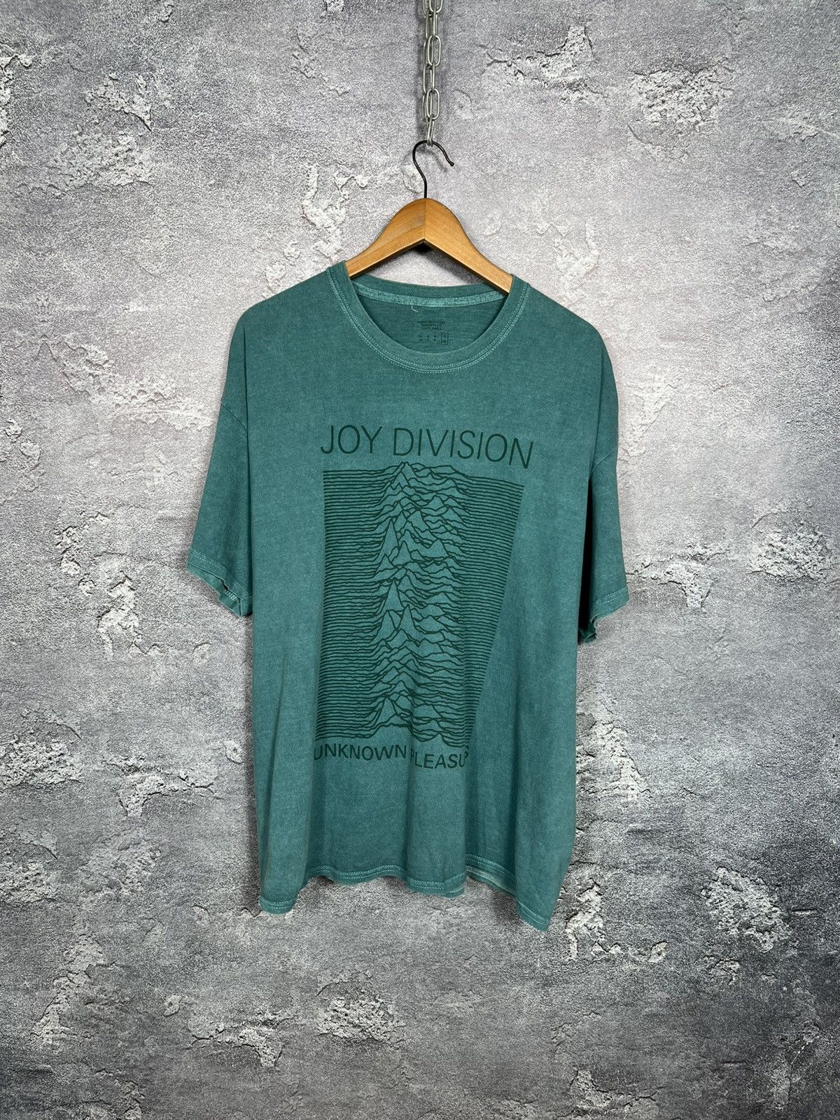 Band Tees Vintage Joy Division Unknown Pleasures Oversized T Shirt Hoodie, Sweatshirt | FlexRushtees.com