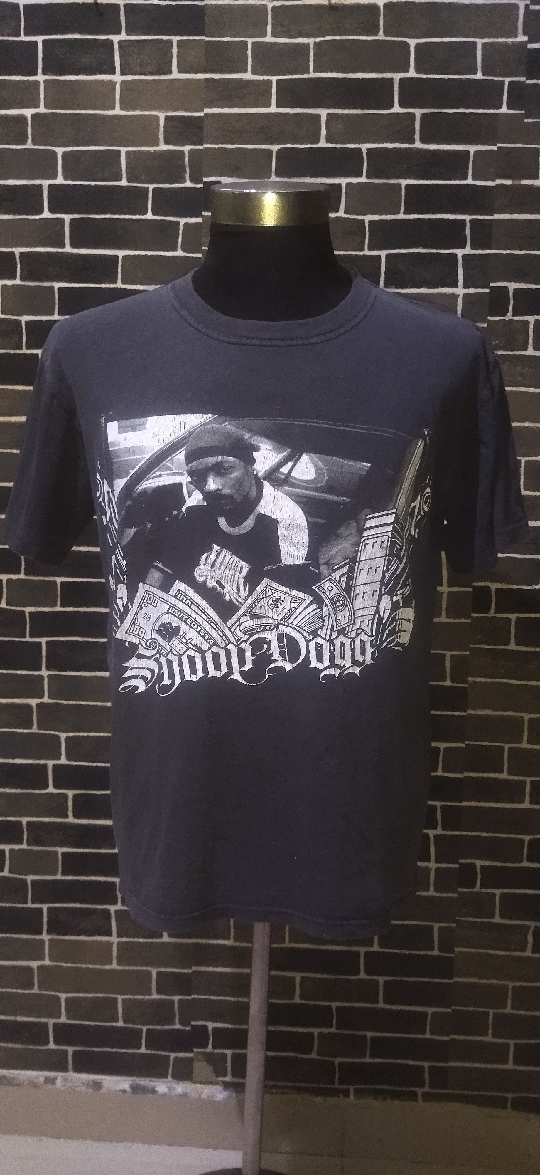 Snoop Dogg X Vintage Vintage 2006 Snoop Dog The Boss Up Tour Tee Hoodie, Sweatshirt | FlexRushtees.com