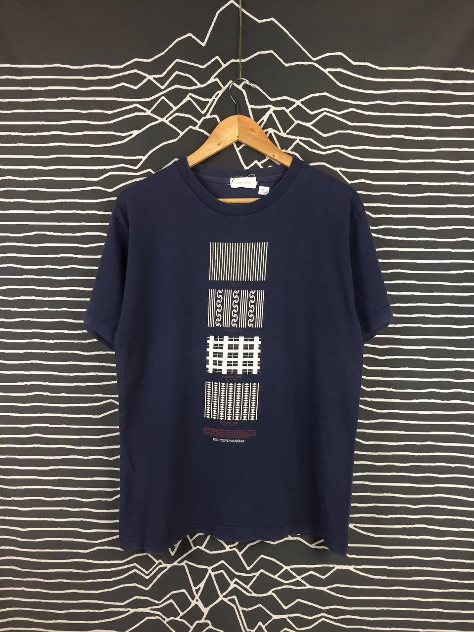 Vintage Vtg Endo Tokyo Museum Graphic Art Tee Hoodie, Sweatshirt | FlexRushtees.com