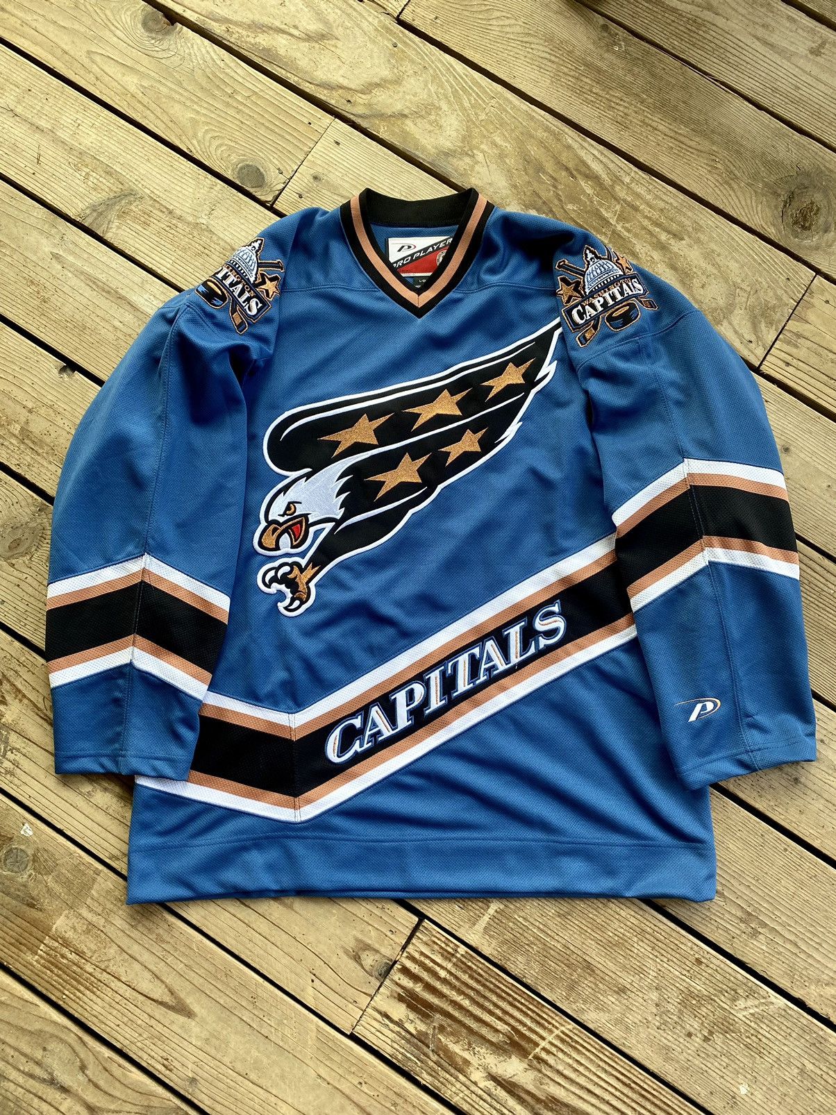 Pro Player Vintage Washington Capitals Screaming Eagle Jersey Proplayer