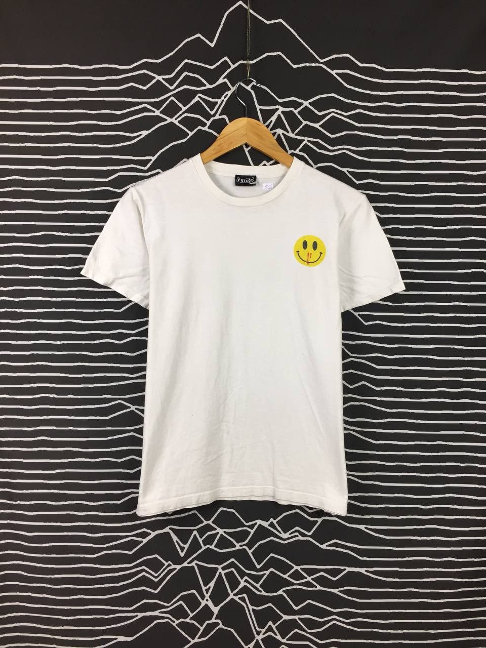 Vtg Volcom Artist Series Smiley Art Tee Hoodie, Sweatshirt | FlexRushtees.com