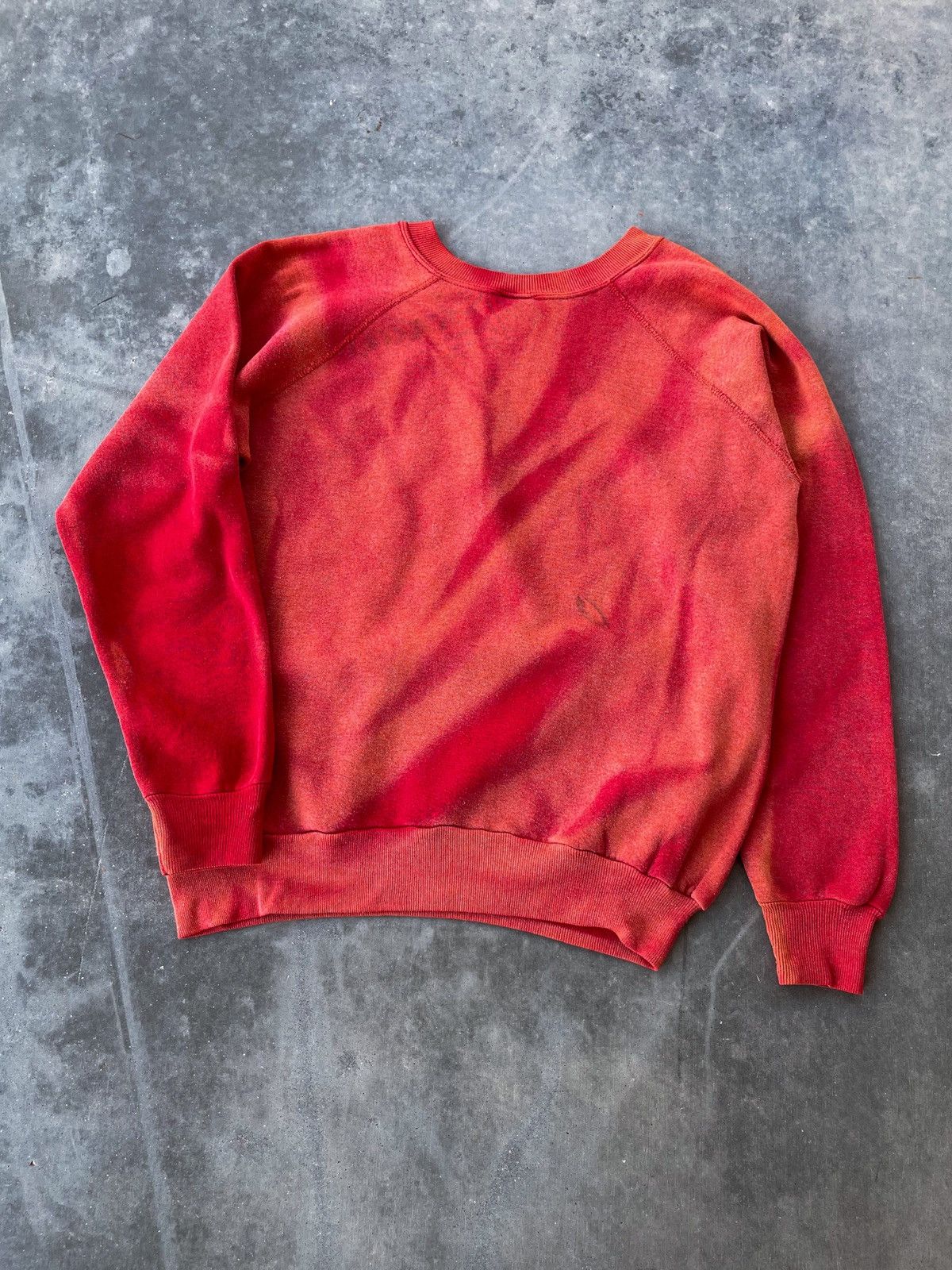 Vintage 80 S Sun Faded Scarlett Red Raglan Sweatshirt T-Shirts, Hoodie | FlexRushtees.com