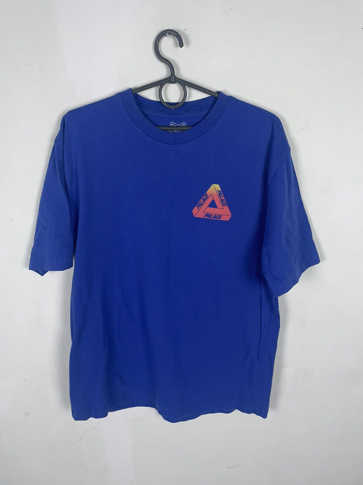 Palace Globular T Shirt Hoodie, Sweatshirt | FlexRushtees.com