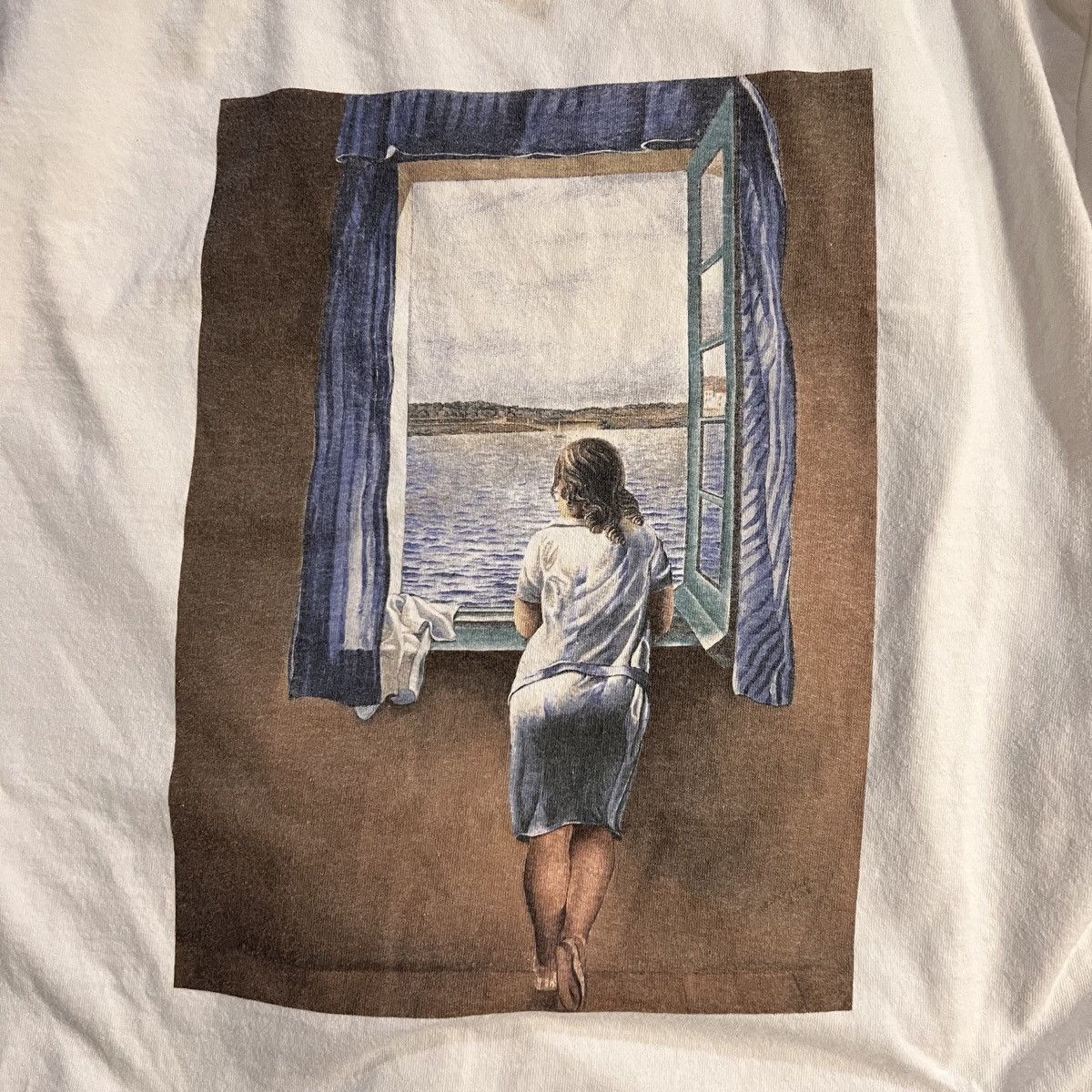Vintage Y2k 2005 Philadelphia Museum Of Art Savlador Dali Print Tee Hoodie, Sweatshirt | FlexRushtees.com