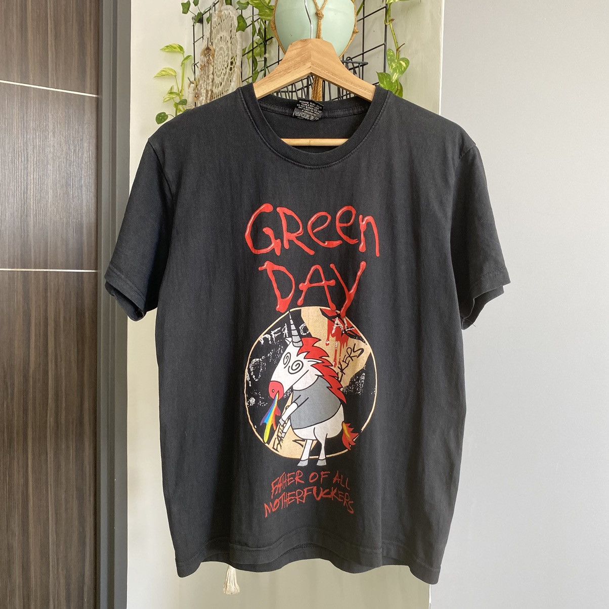 Band Tees Sick Thrashed Faded Green Day Band Erd Grunge Boot Tee Hoodie, Sweatshirt | FlexRushtees.com