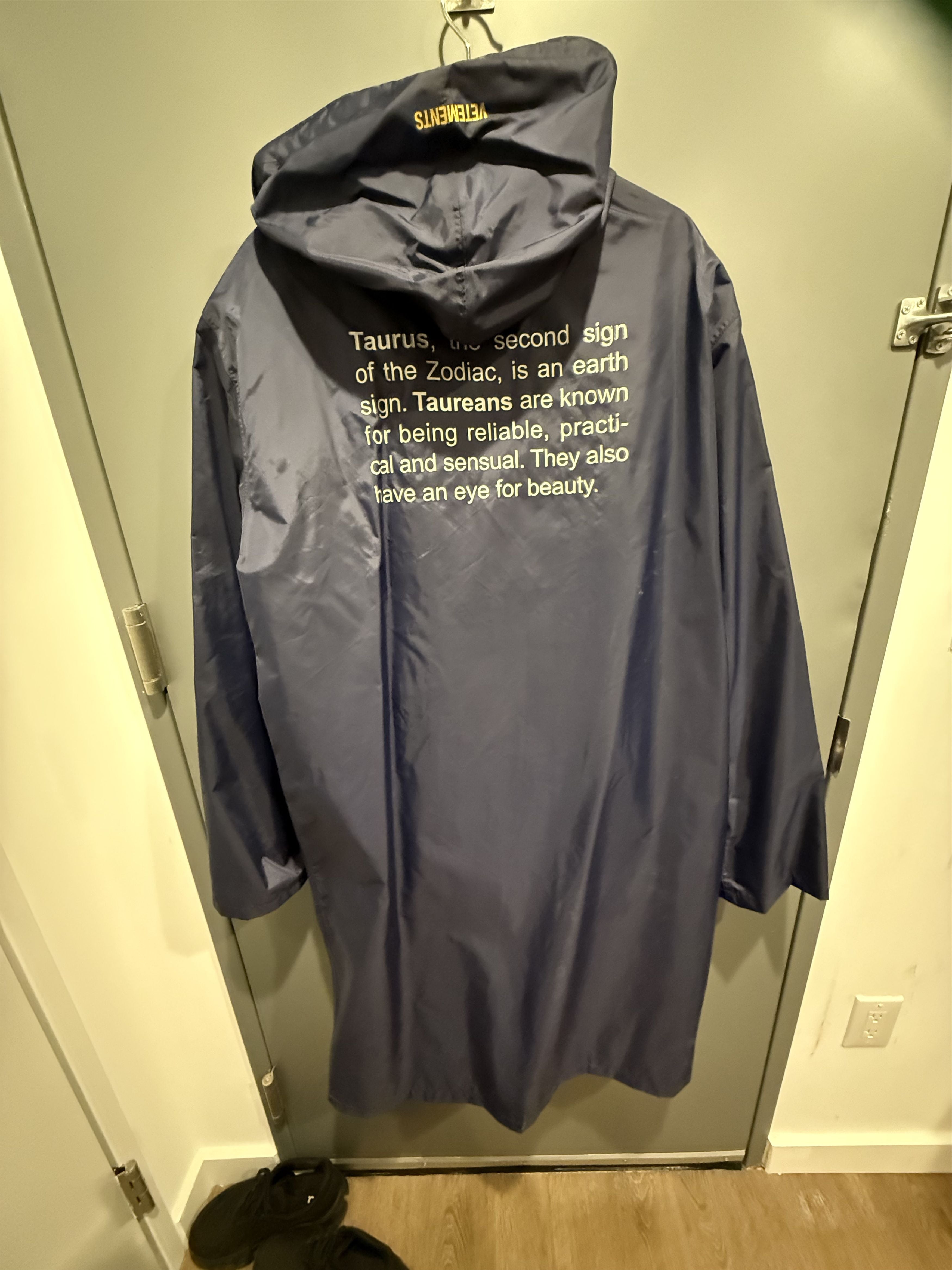 Vetements Vetemetns 2018 Taurus Parka T-Shirts, Hoodie, Sweatshirt | FlexRushtees.com