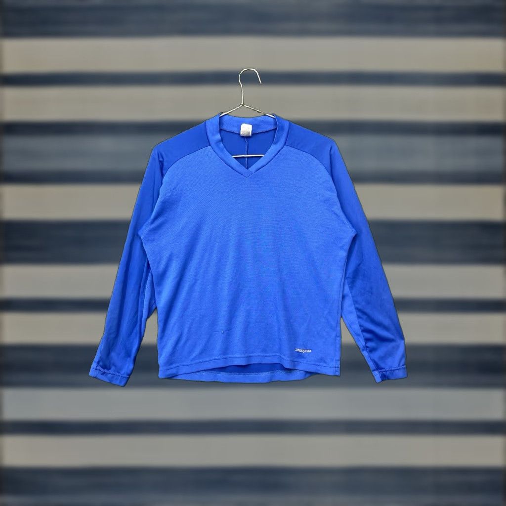 Vintage Patagonia Long Sleeve Shirt Mens M Blue Outdoor Capilene Logo Embroidered 90s Hiki