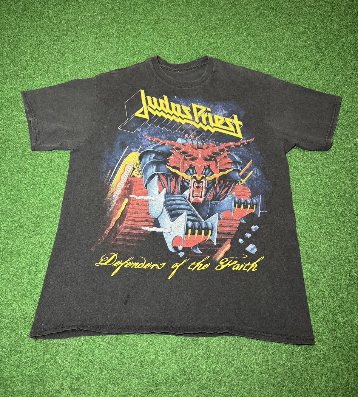 Band Tees Vintage Judas Priest Defenders Of The Faith L Band T Shirt Hoodie, Sweatshirt | FlexRushtees.com