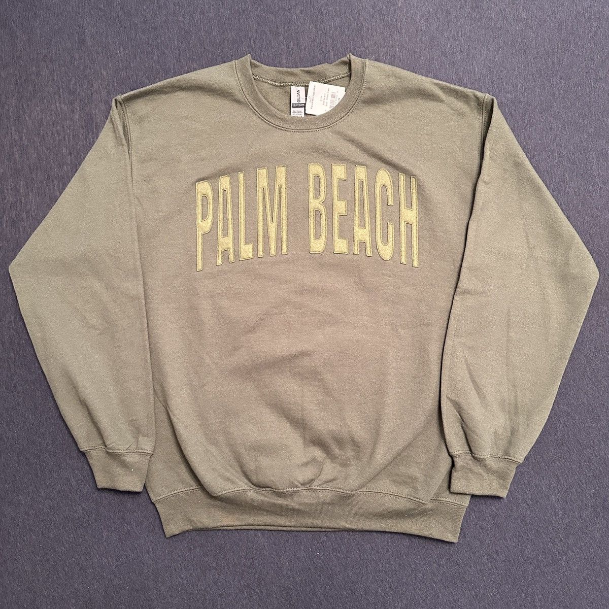 Gildan New Palm Beach Crewneck Gildan Sweatshirt M Military Green