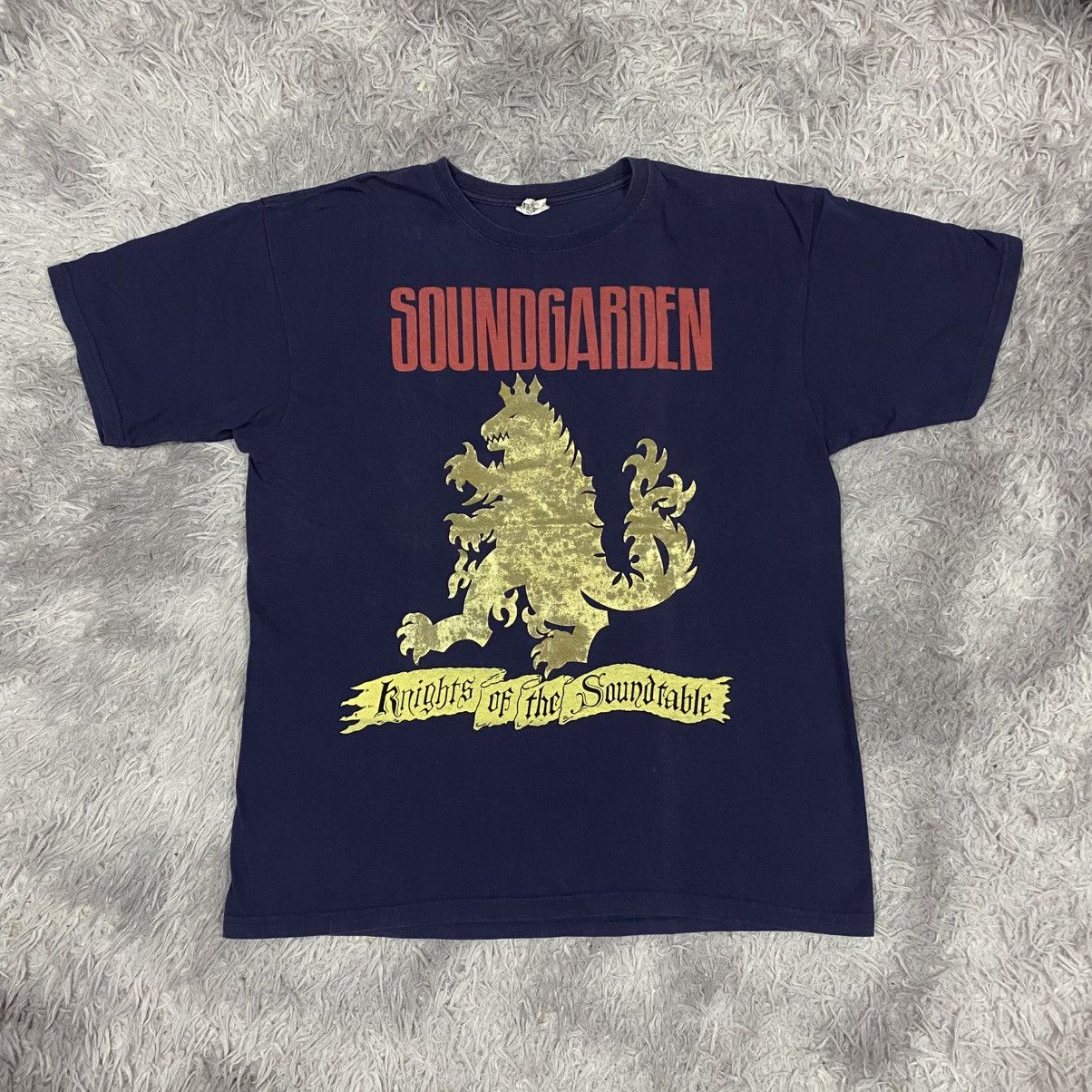 Band Tees X Vintage Vintage Y2k Soundgarden Hoodie, Sweatshirt | FlexRushtees.com