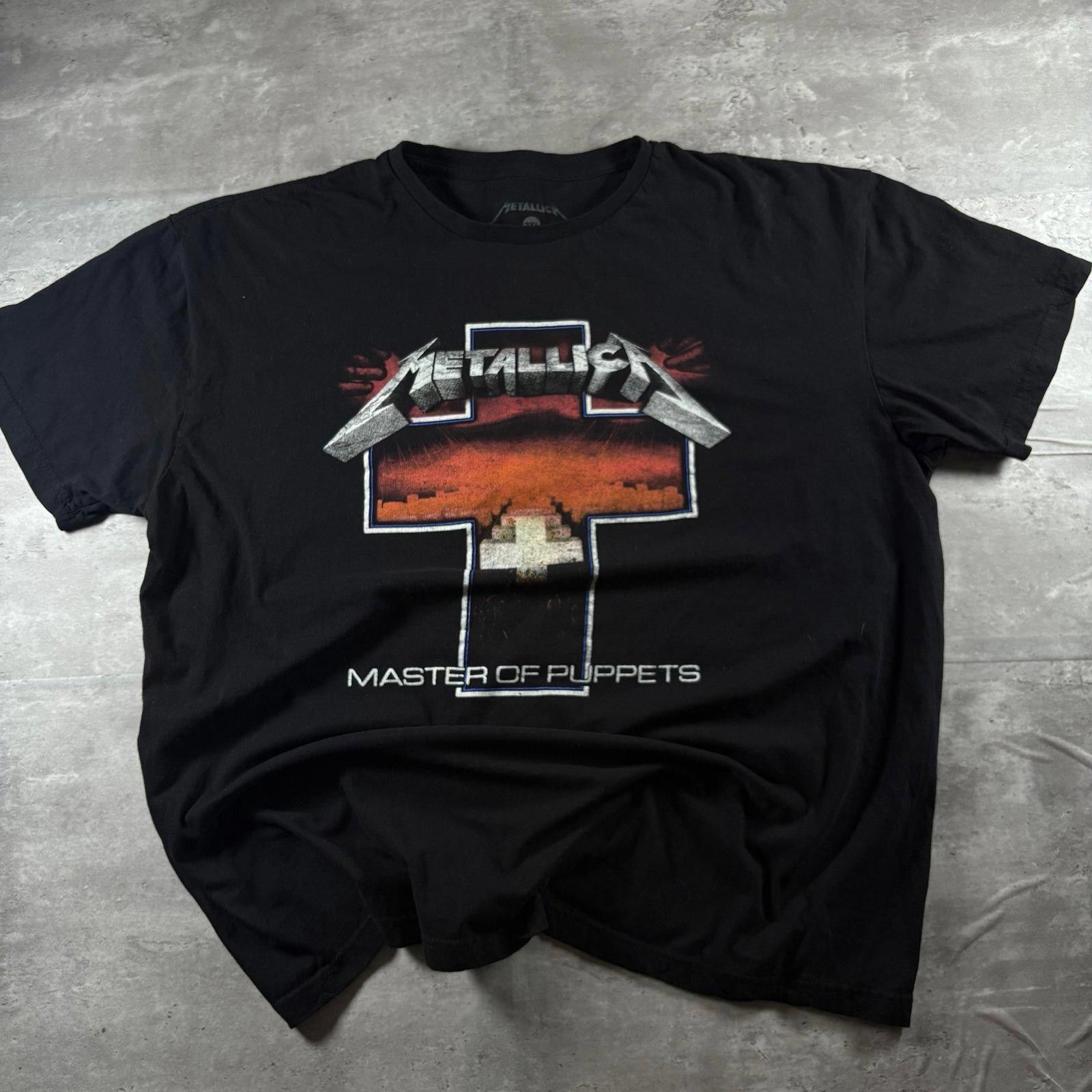 Giant Vintage Style Metallic Band Tee Hoodie, Sweatshirt | FlexRushtees.com
