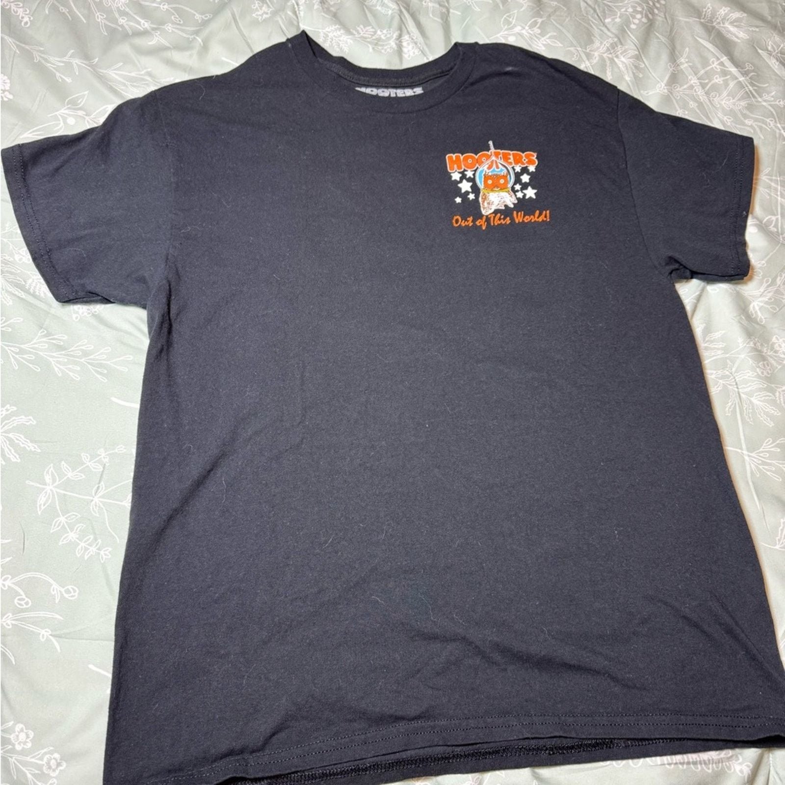 Other Hooters Out Of This World Space Girl Tee Size L