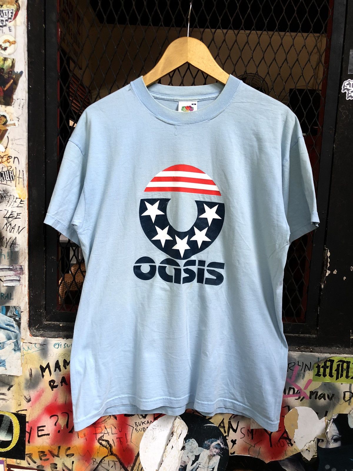 Vintage 00 S Oasis Shirt Hoodie, Sweatshirt | FlexRushtees.com