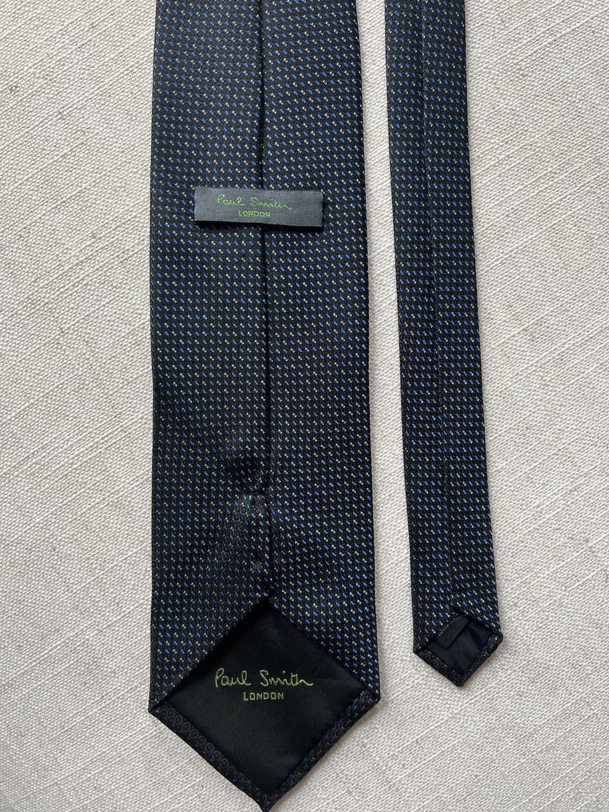 Smith Paul Smith Tie T-Shirts, Hoodie, Sweatshirt | AU16VibeMintTees.com