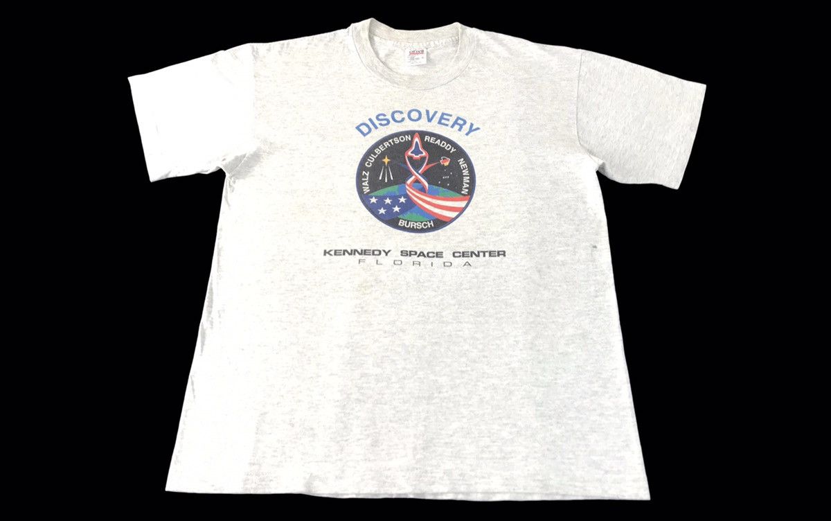 Nasa Discovery Kennedy Space Centre Florida Moon Expedition Tee