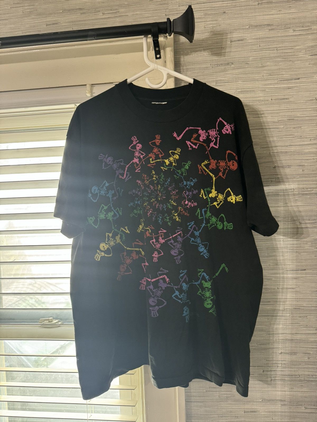 Vintage Authentic Grateful Dead Tee From The 90s Hoodie, Sweatshirt | FlexRushtees.com