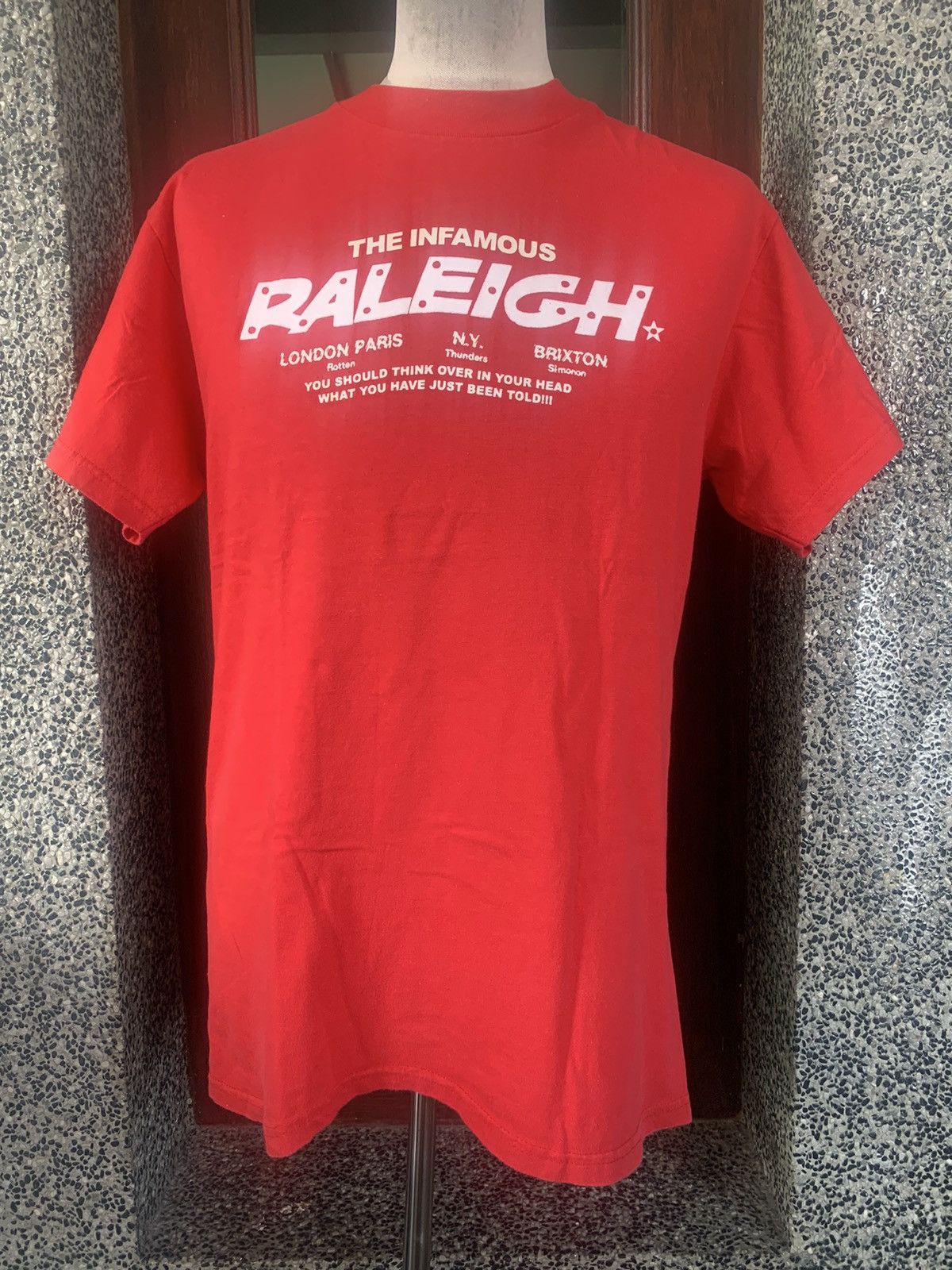 Vintage Raleigh Bicycle Company T Shirt Hoodie, Sweatshirt | FlexRushtees.com