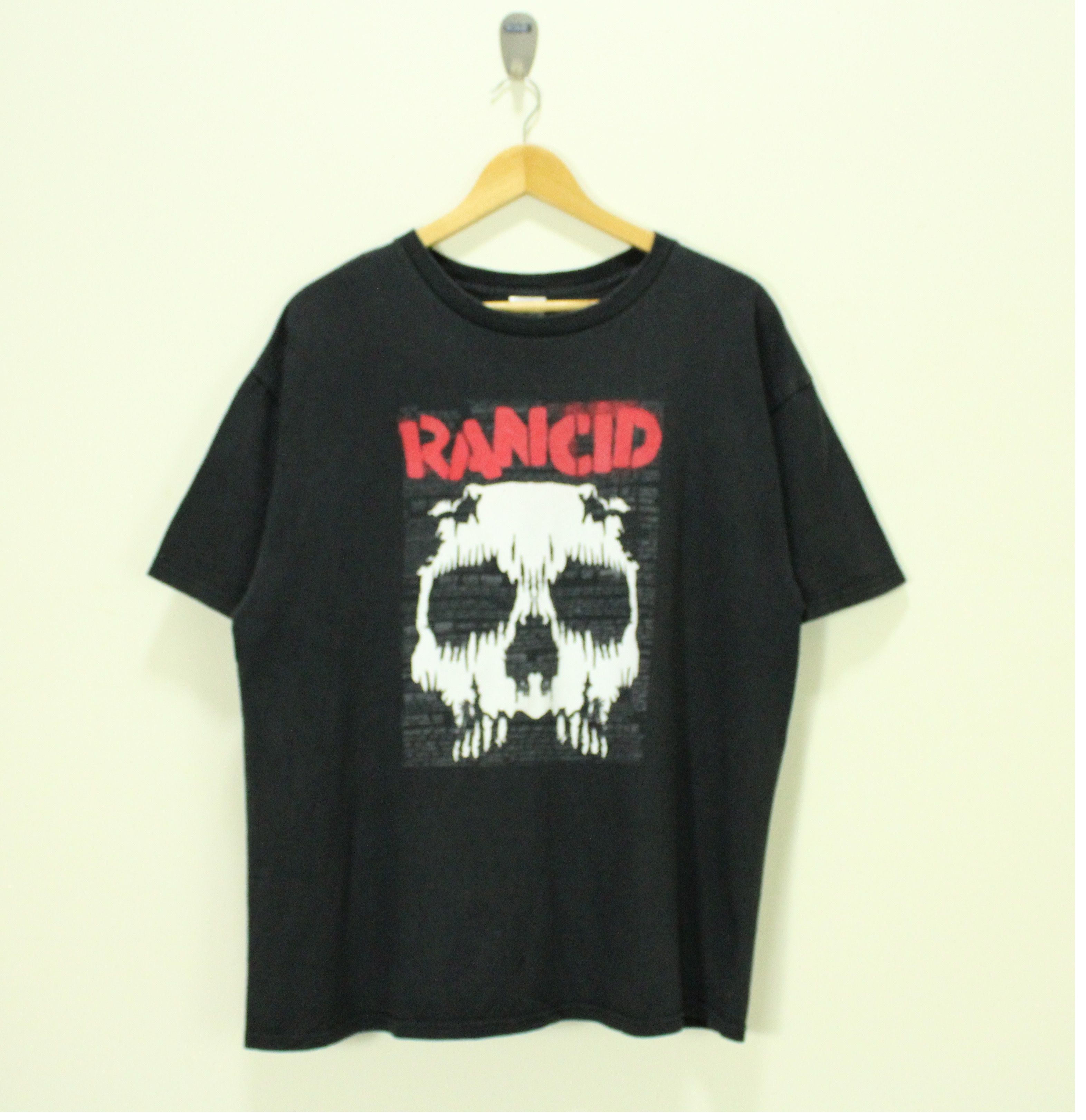 Band Tees Vintage 00s Rancid T Shirt Greenday Offspring Ratm Nofx Hoodie, Sweatshirt | FlexRushtees.com