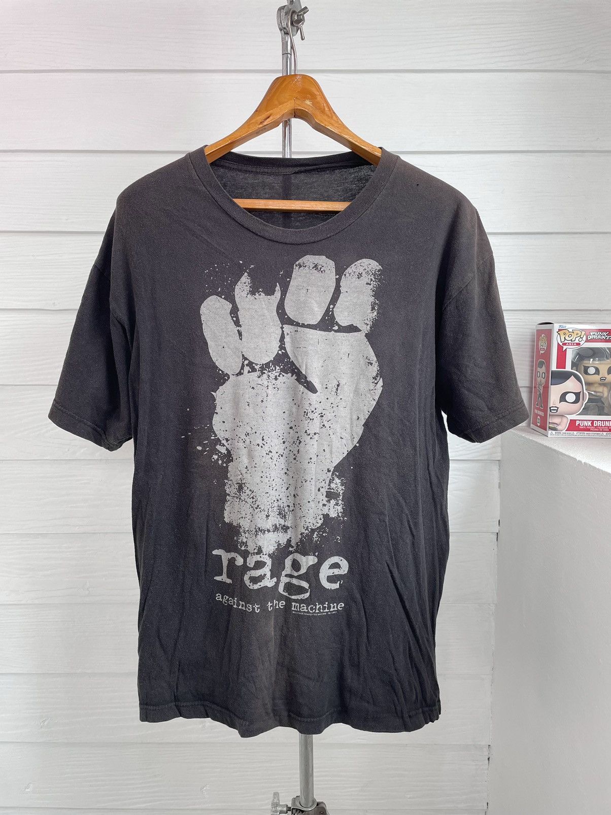 Rage Against The Machine Vintage 2010 Rage Against The Machine T-Shirts, Hoodie, Sweatshirt | FlexRushtees.com