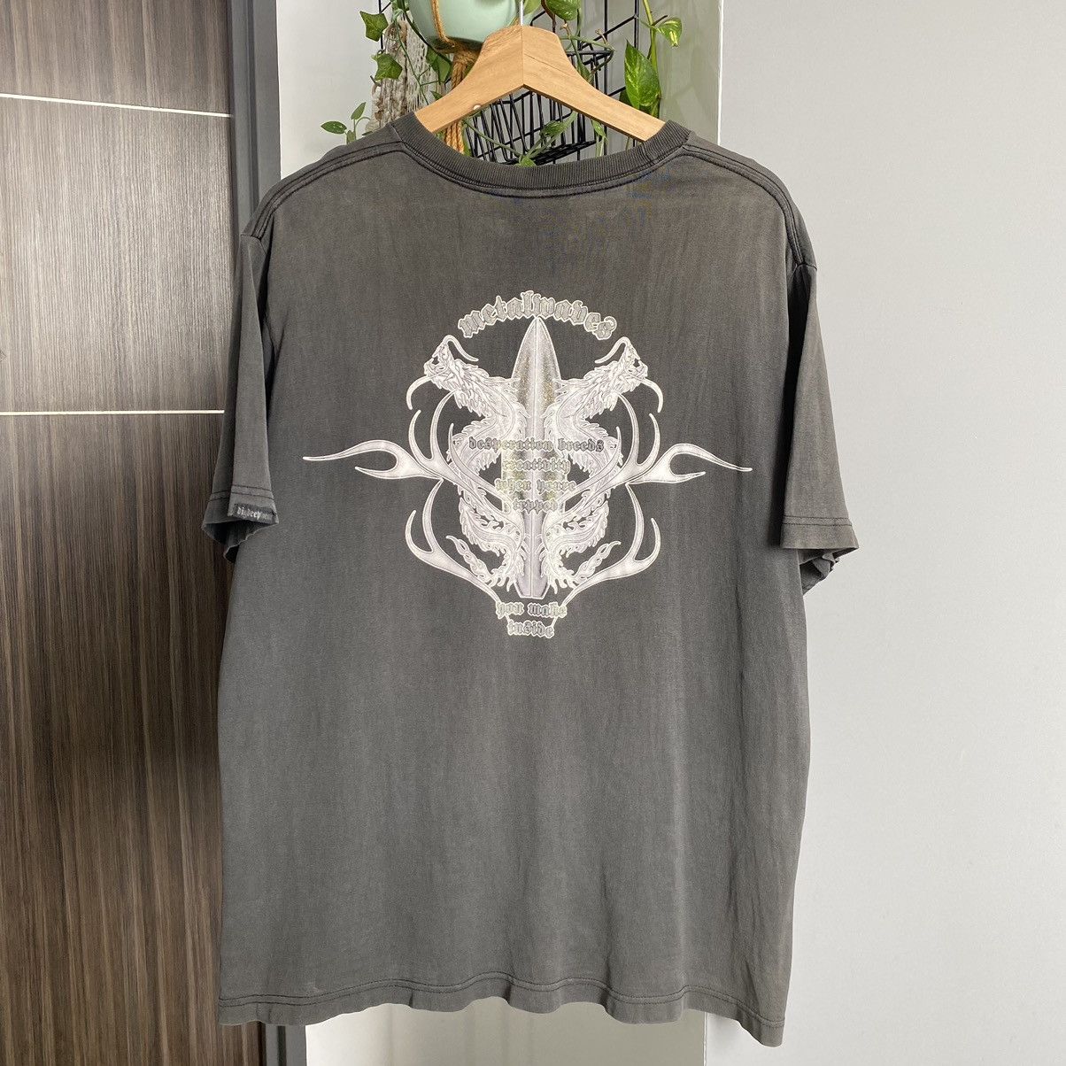 Thrashed Faded Vintage 90s Dig Deep Wear Dragon Surf Tshirt Hoodie, Sweatshirt | FlexRushtees.com