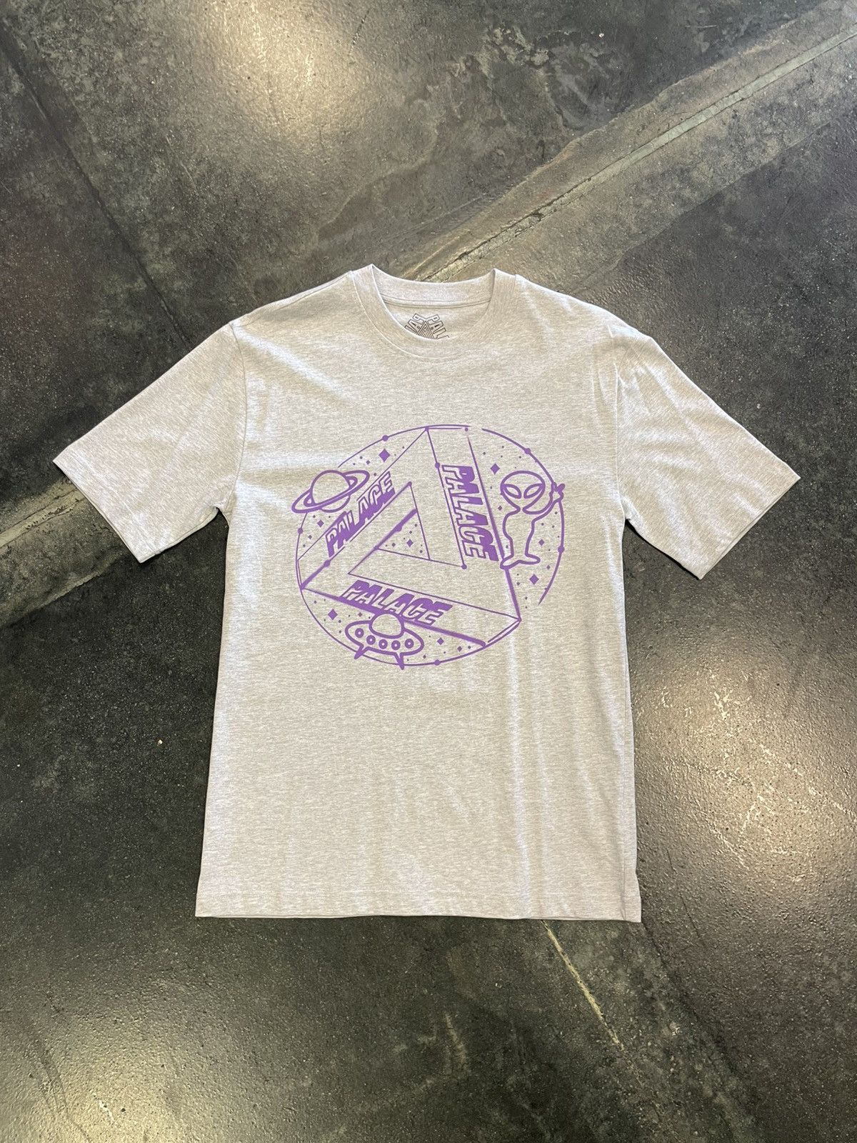 Palace Alien Tee Hoodie, Sweatshirt | FlexRushtees.com
