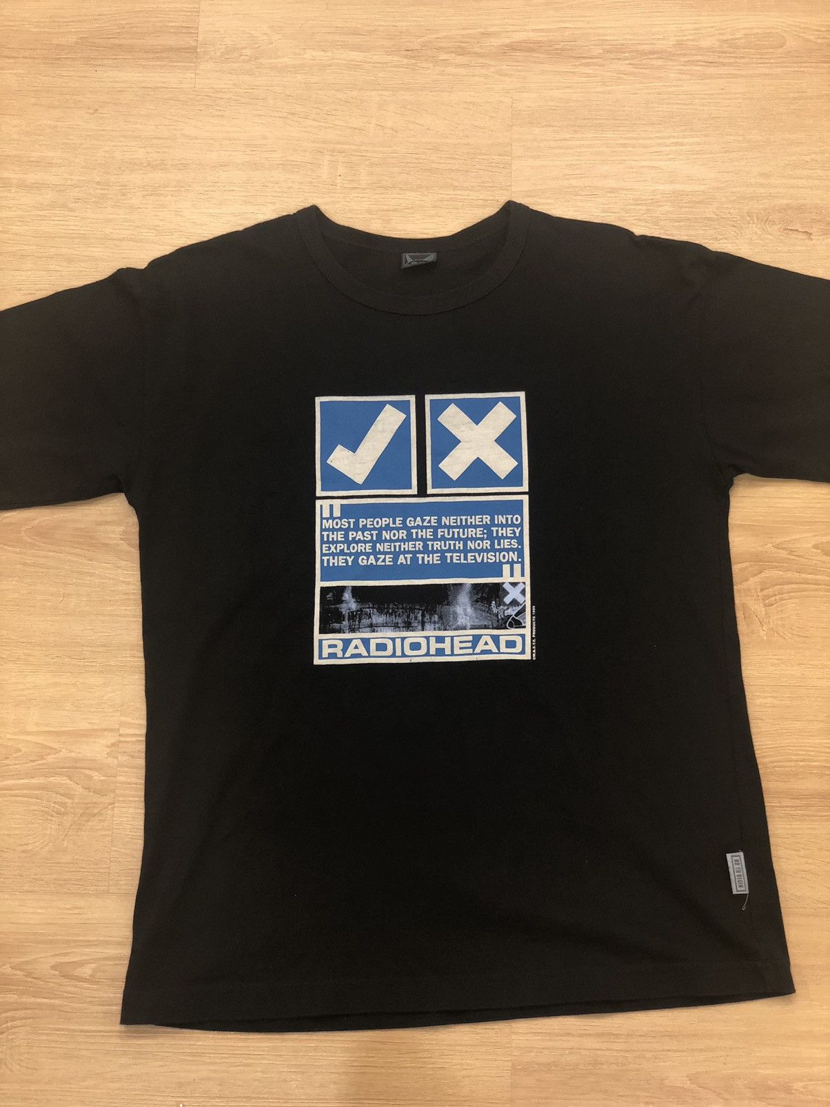 Band Tees Vintage 1999 Radiohead Hoodie, Sweatshirt | FlexRushtees.com