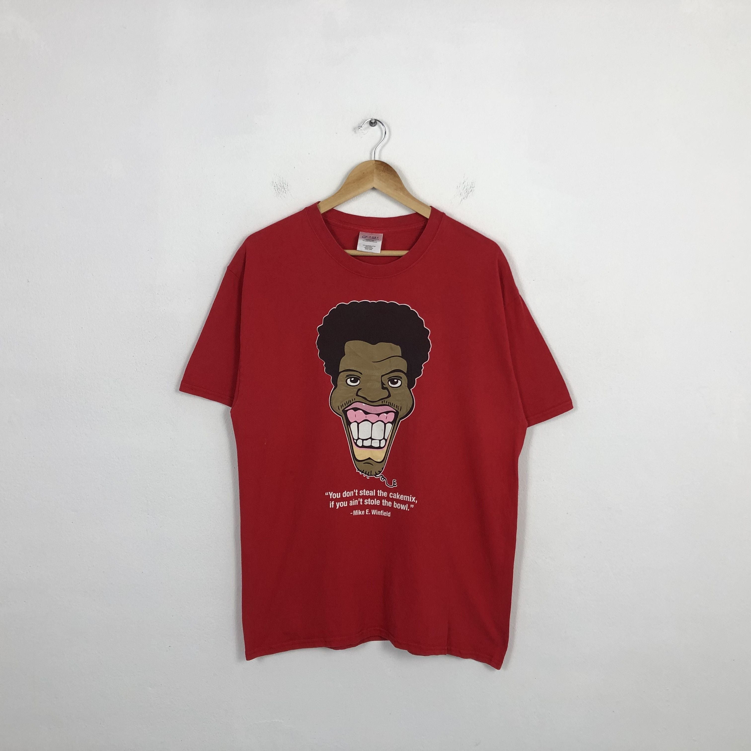 Rapha X Vintage Vintage Mike E Winfield American Artist Raptess Style Tees Hoodie, Sweatshirt | FlexRushtees.com