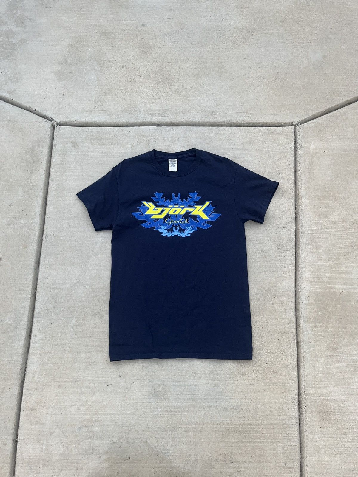 Band Tees Bjork Uk Exclusive Cyber Girl T Shirt Hoodie, Sweatshirt | FlexRushtees.com