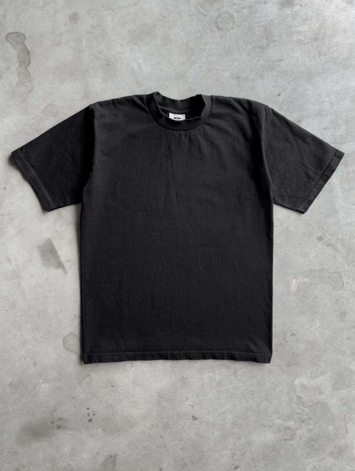 Other Vintage 90s Blank Black Tee L Hoodie, Sweatshirt | FlexRushtees.com