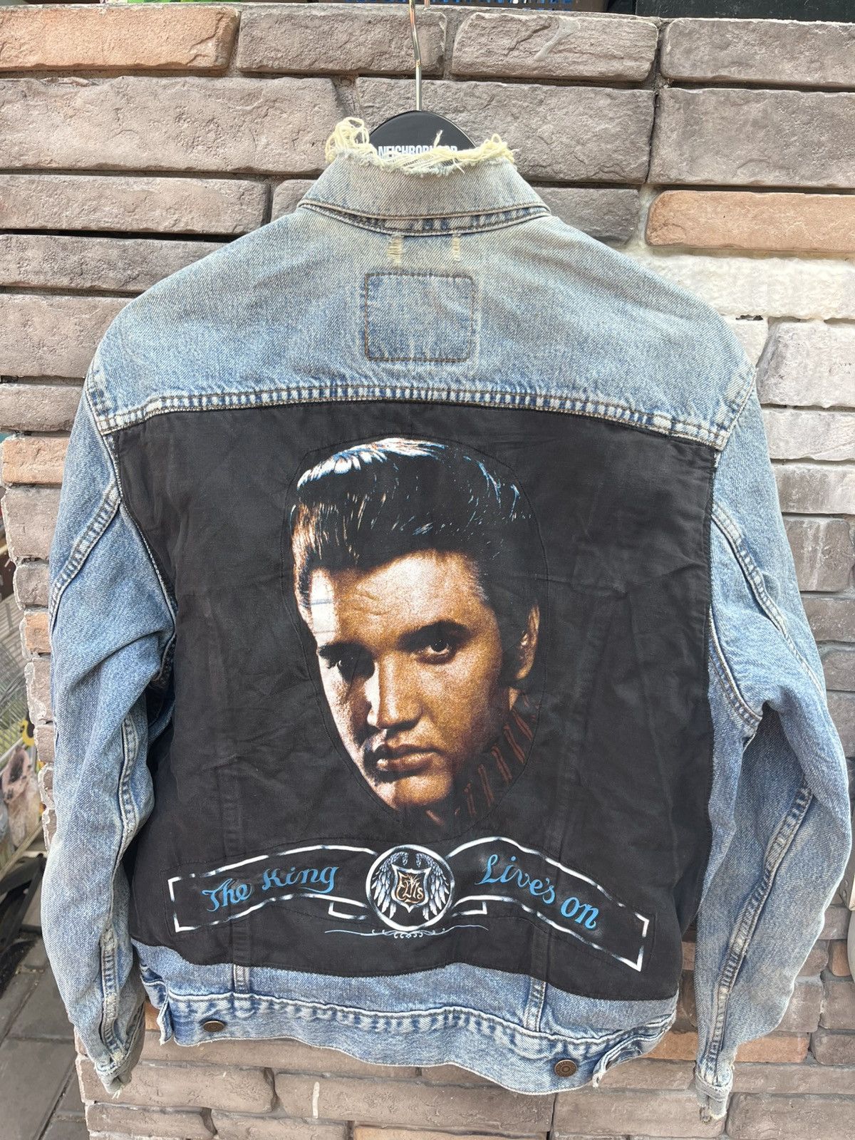Levi S Made Crafted Vintage Levis Trucker With Elvis Presley Patch T-Shirts, Hoodie, Sweatshirt | AU16VibeMintTees.com