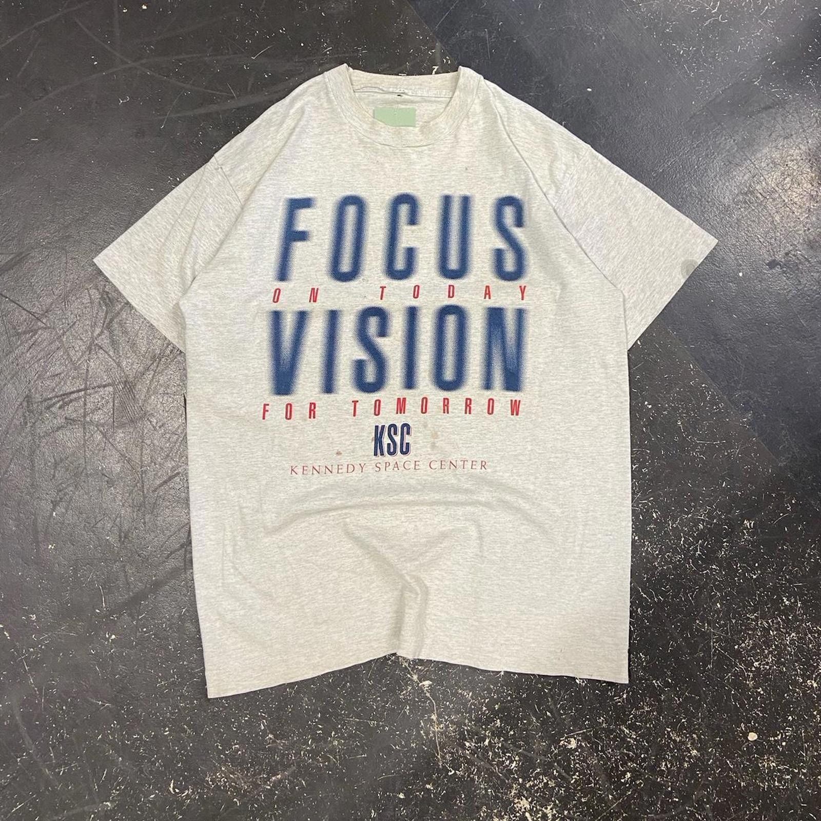 Vintage 90s Kennedy Space Station Nasa Tee