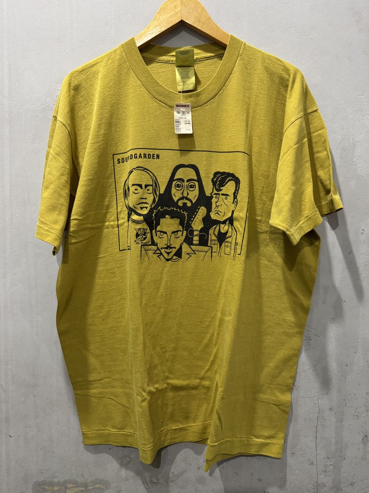 Band Tees Vintage Soundgarden Hoodie, Sweatshirt | FlexRushtees.com