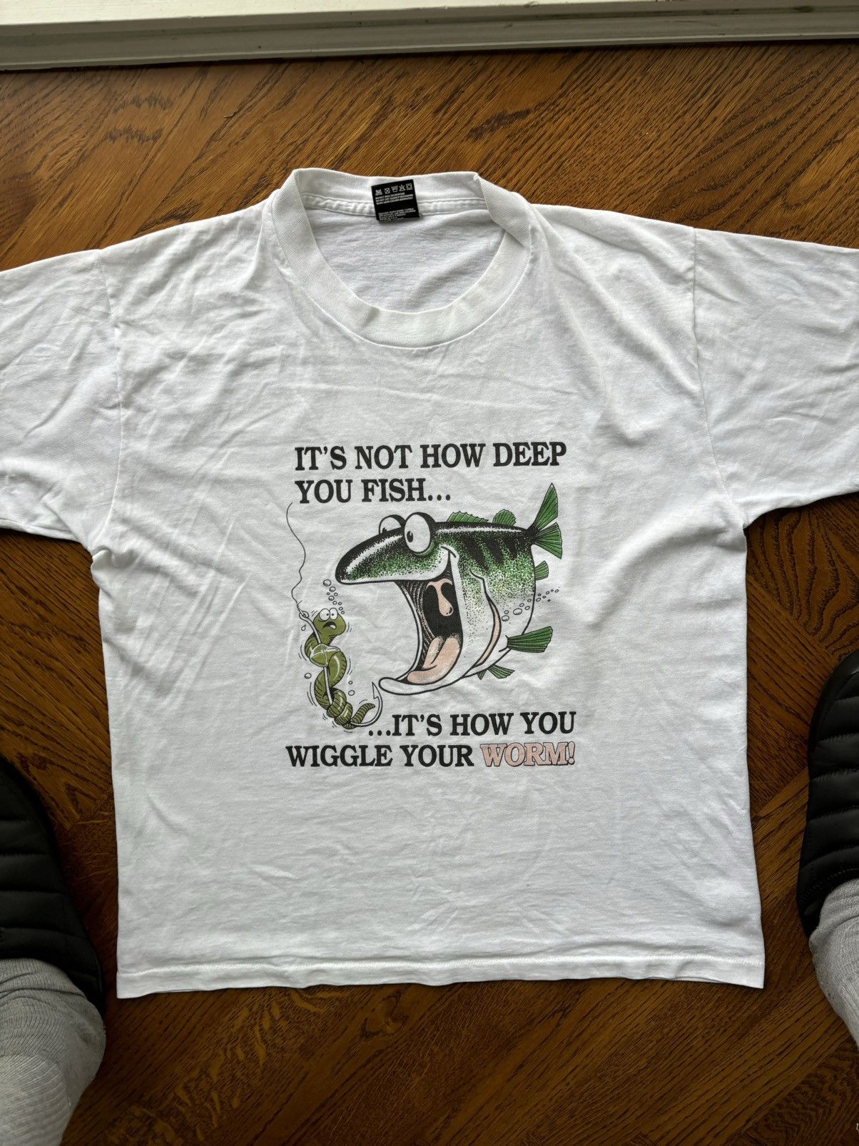 90s Vintage Boomer Tee 70s Fotl Horny Fishing Joke Single St