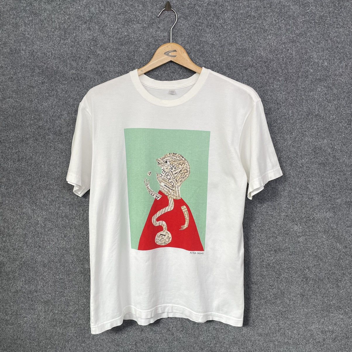 Uniqlo X Astrid Chesney Art Artist T Shirt Hoodie, Sweatshirt | FlexRushtees.com