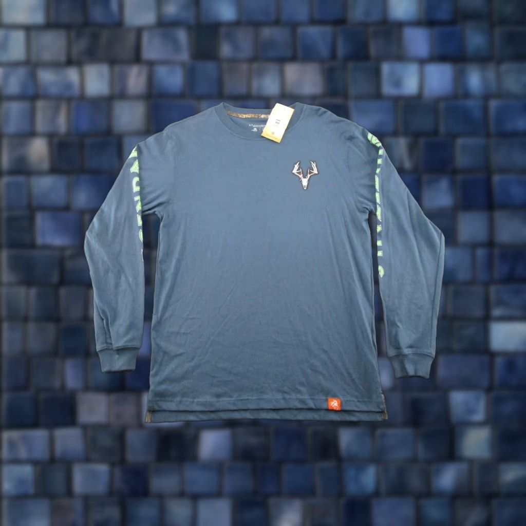 Vintage Legendary Whitetails Long Sleeve Shirt Mens M Blue Cotton Crew Neck 2020s Outdoor Winter Fal