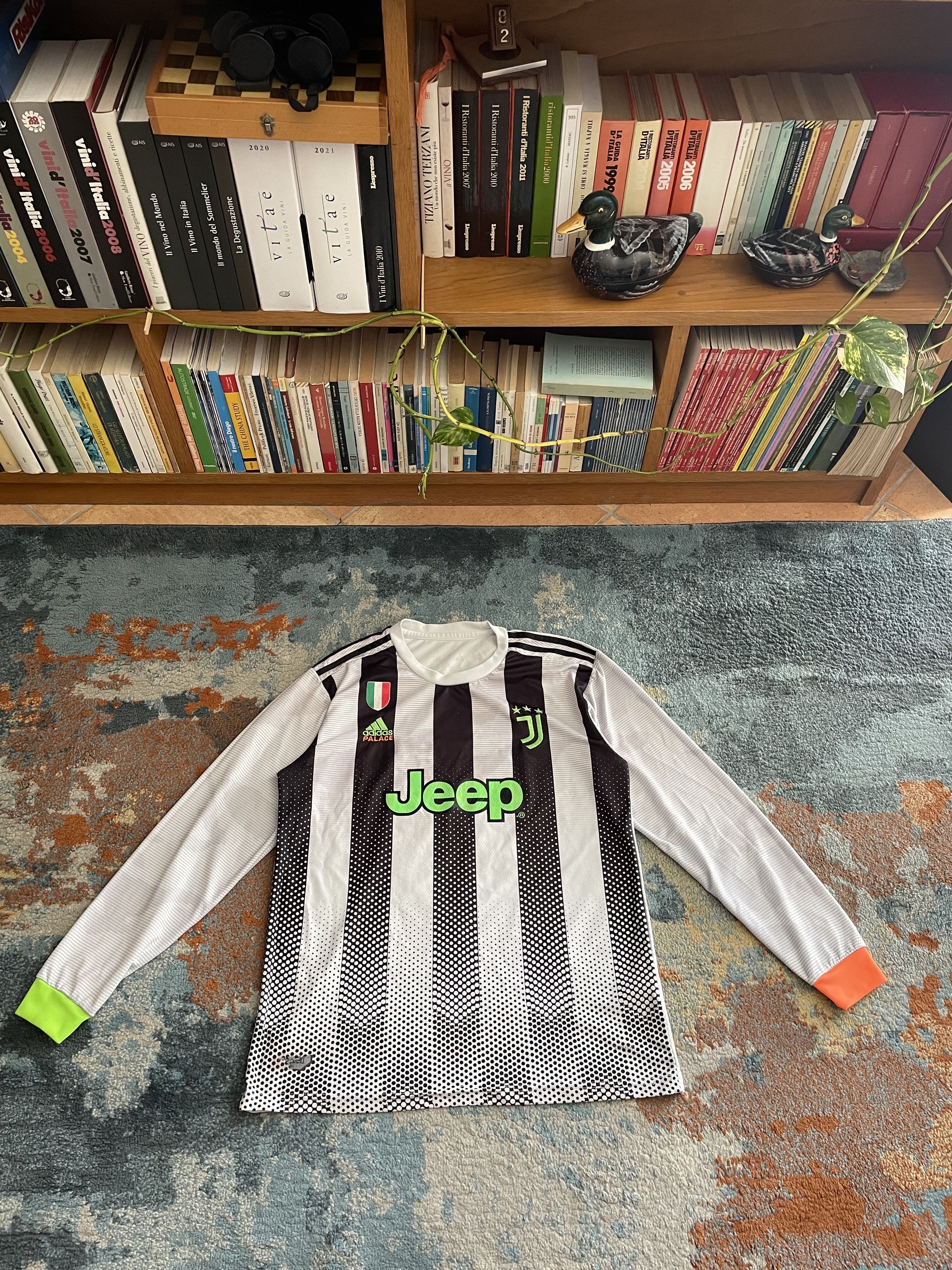 Vintage Juventus Jersey 2019 2020 Limited Edition