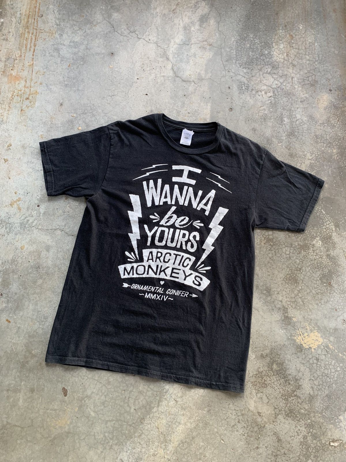 Band Tees Vintage Arctic Monkeys Tshirt Hoodie, Sweatshirt | FlexRushtees.com