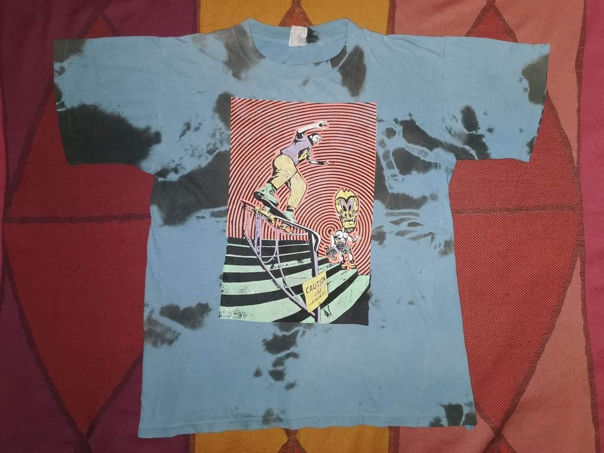 Vintage 80s Skateboard T Shirt Hoodie, Sweatshirt | FlexRushtees.com