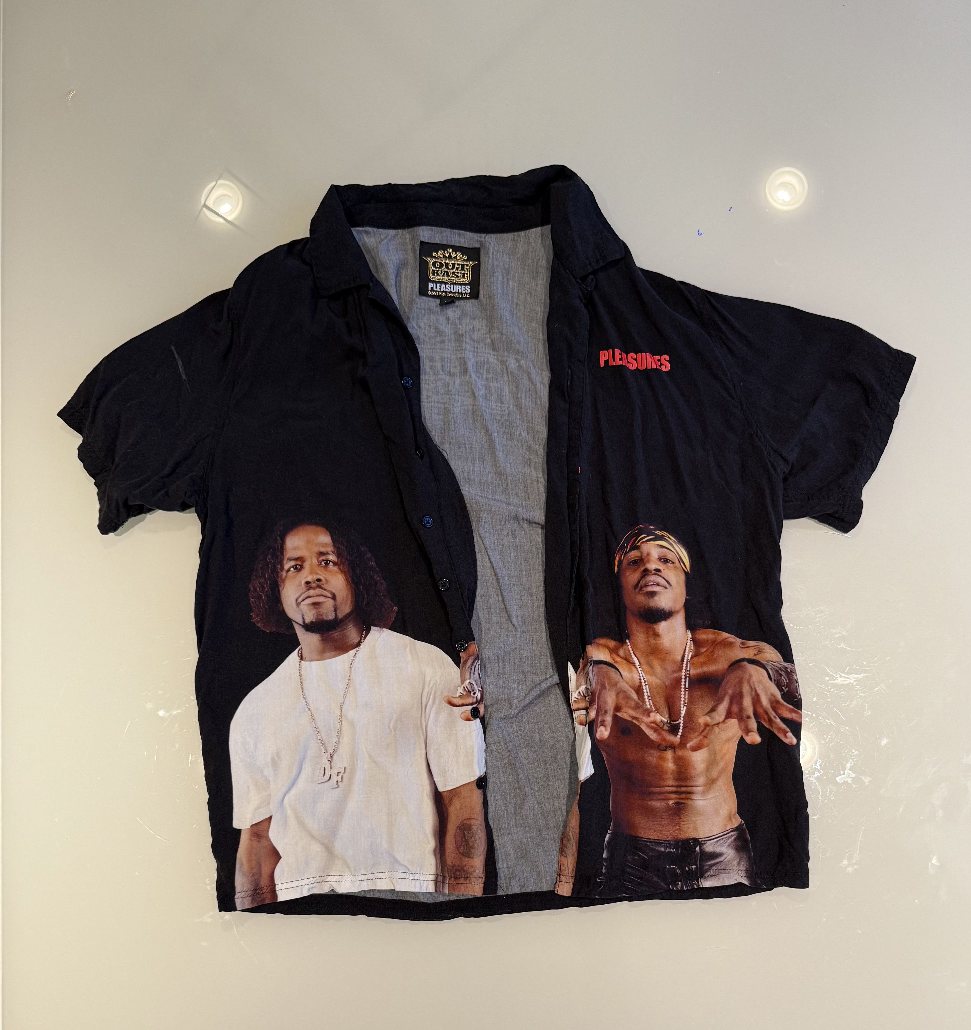 Outkast Kryptonite Vacation Shirt Hoodie, Sweatshirt | AU16VibeMintTees.com