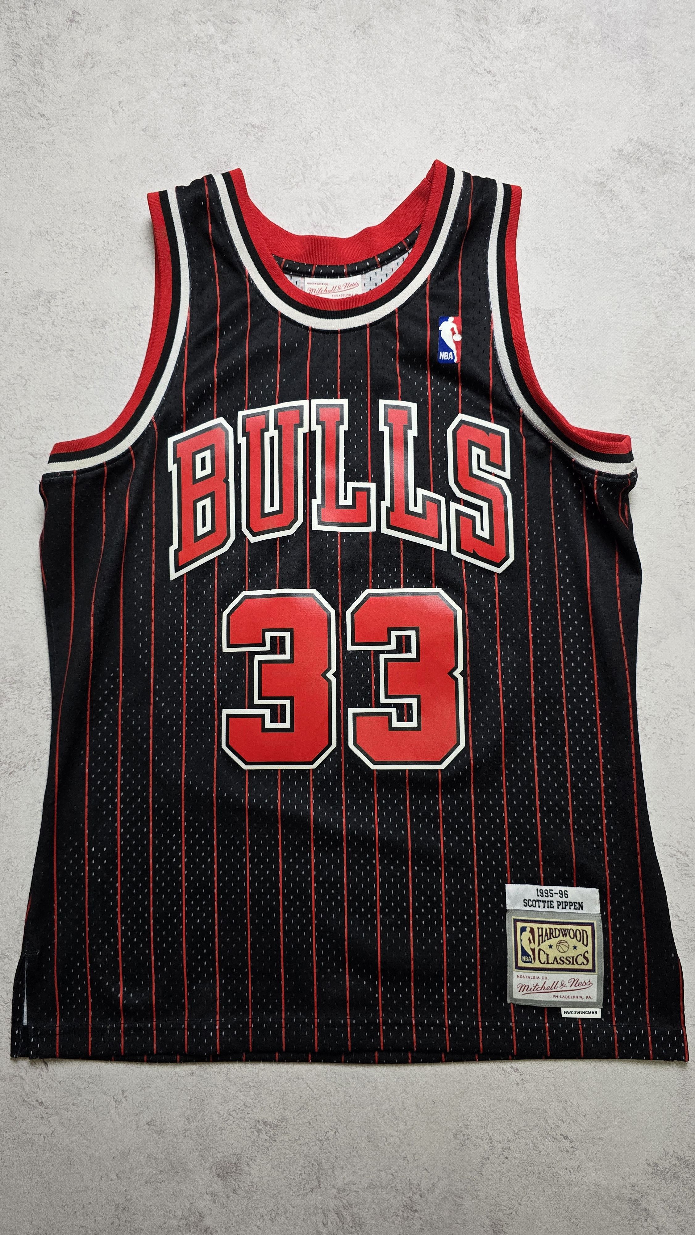 Mitchell Ness Scottie Pippen Chicago Bulls 1995 96 Black Pinstripe Jersey