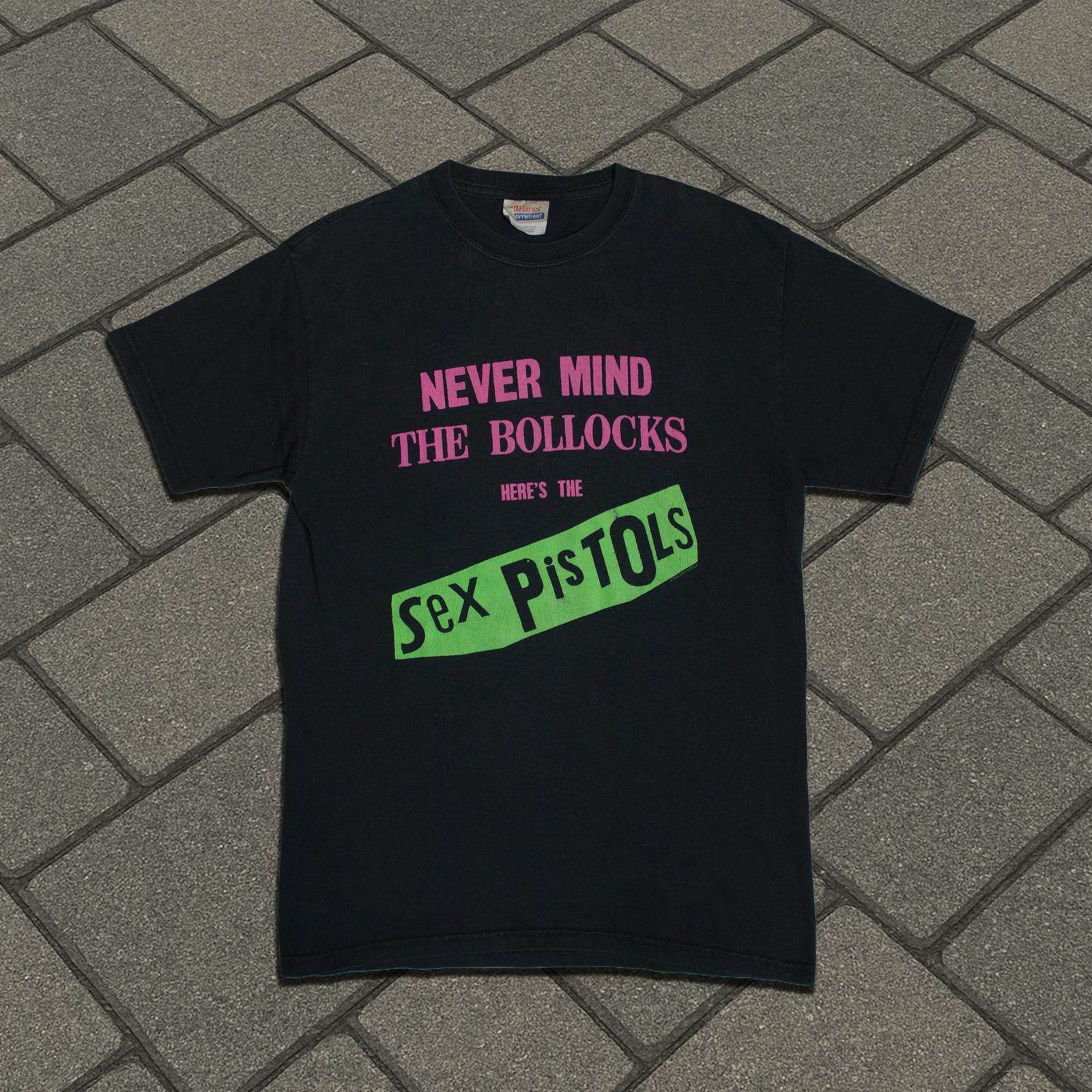 Vintage 2004 Sex Pistols Nevermind The Bollocks Tee Hoodie, Sweatshirt | FlexRushtees.com