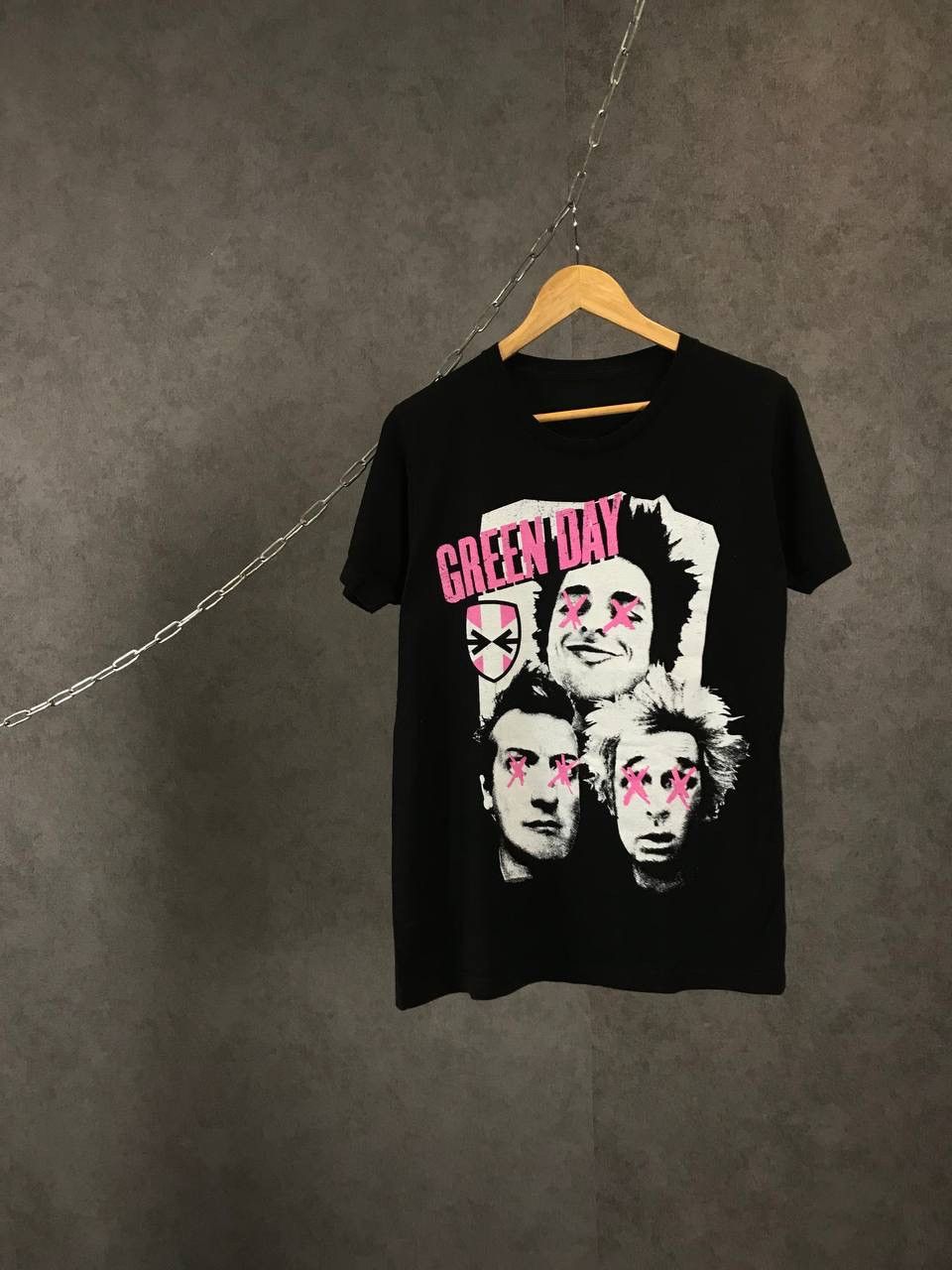 Vintage Green Day 2012 Vintage Rock Band Tee Hoodie, Sweatshirt | FlexRushtees.com