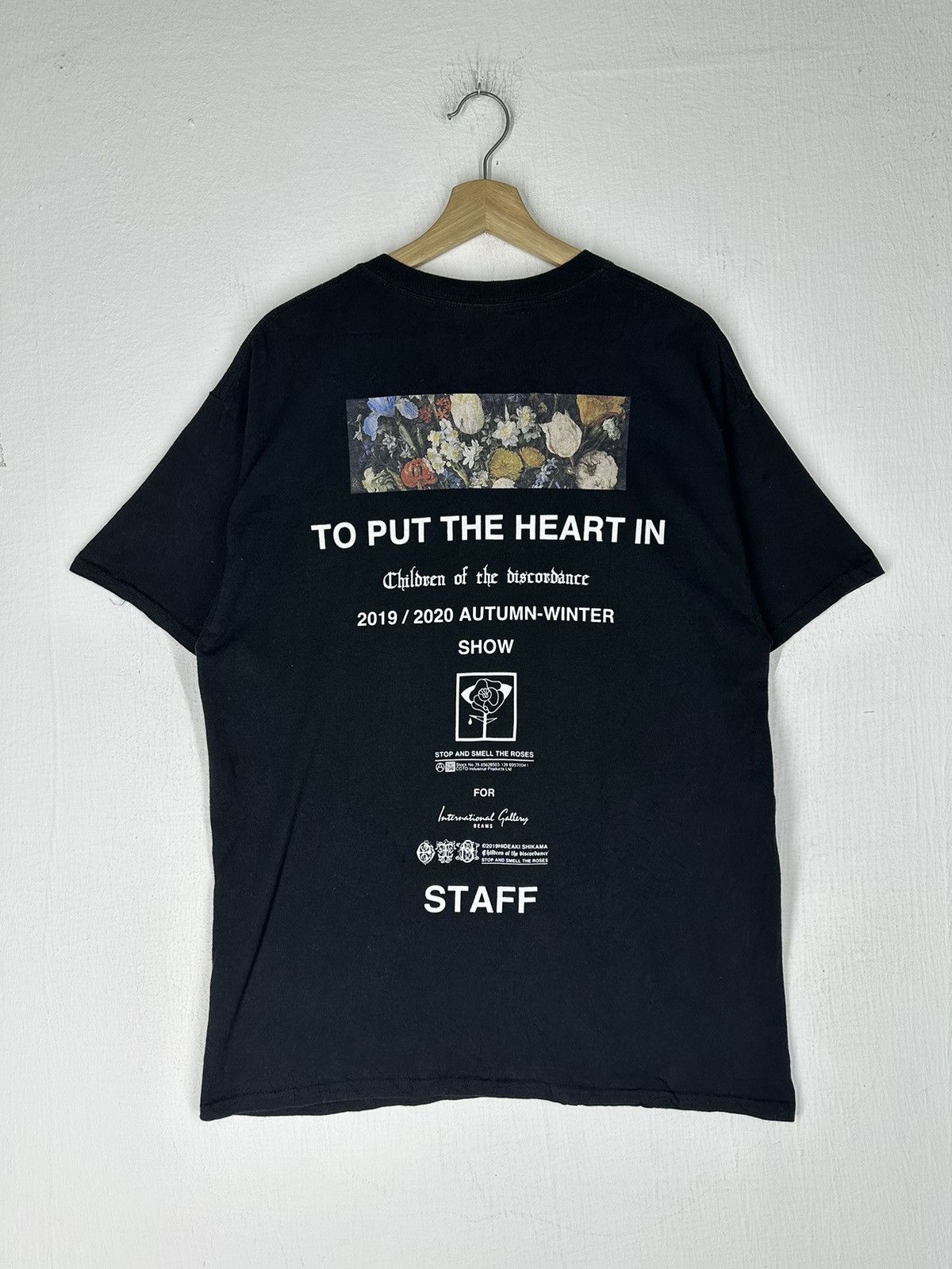Children Of The Discordance 19 20 A W Show Staff Pocket Shirt Tee Hoodie, Sweatshirt | FlexRushtees.com