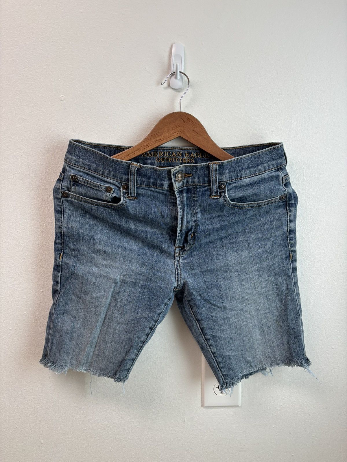 American Eagle Outfitters Janky Cut Off Jorts