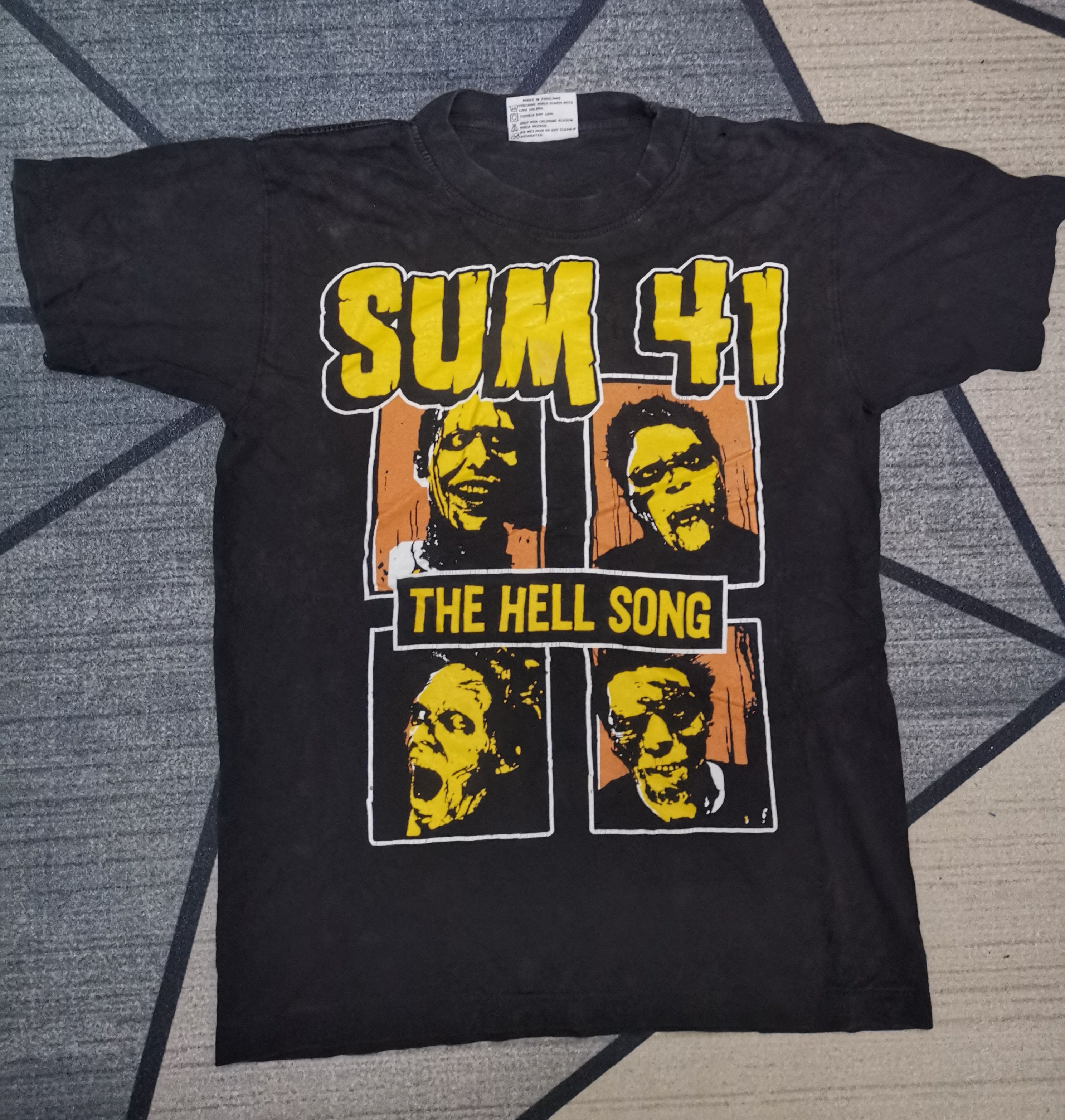Sum 41 Vintage Distress Shirt Punk Band Hoodie, Sweatshirt | FlexRushtees.com
