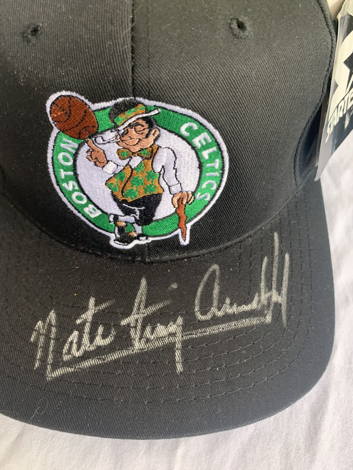 Vintage Deadstock Nwt Autographed 20 Yrold Boston Celtics Starterhat T-Shirts, Hoodie, Sweatshirt | FlexRushtees.com