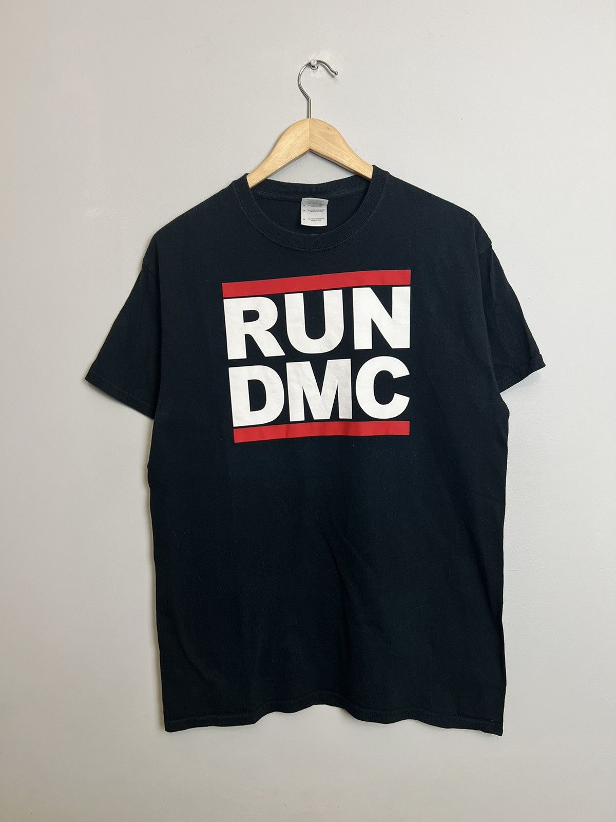 Rap Tees X Vintage Vintage 00s Run Dmc Rap Hip Hop Band Tshirt Y2k Grail Hype Hoodie, Sweatshirt | FlexRushtees.com