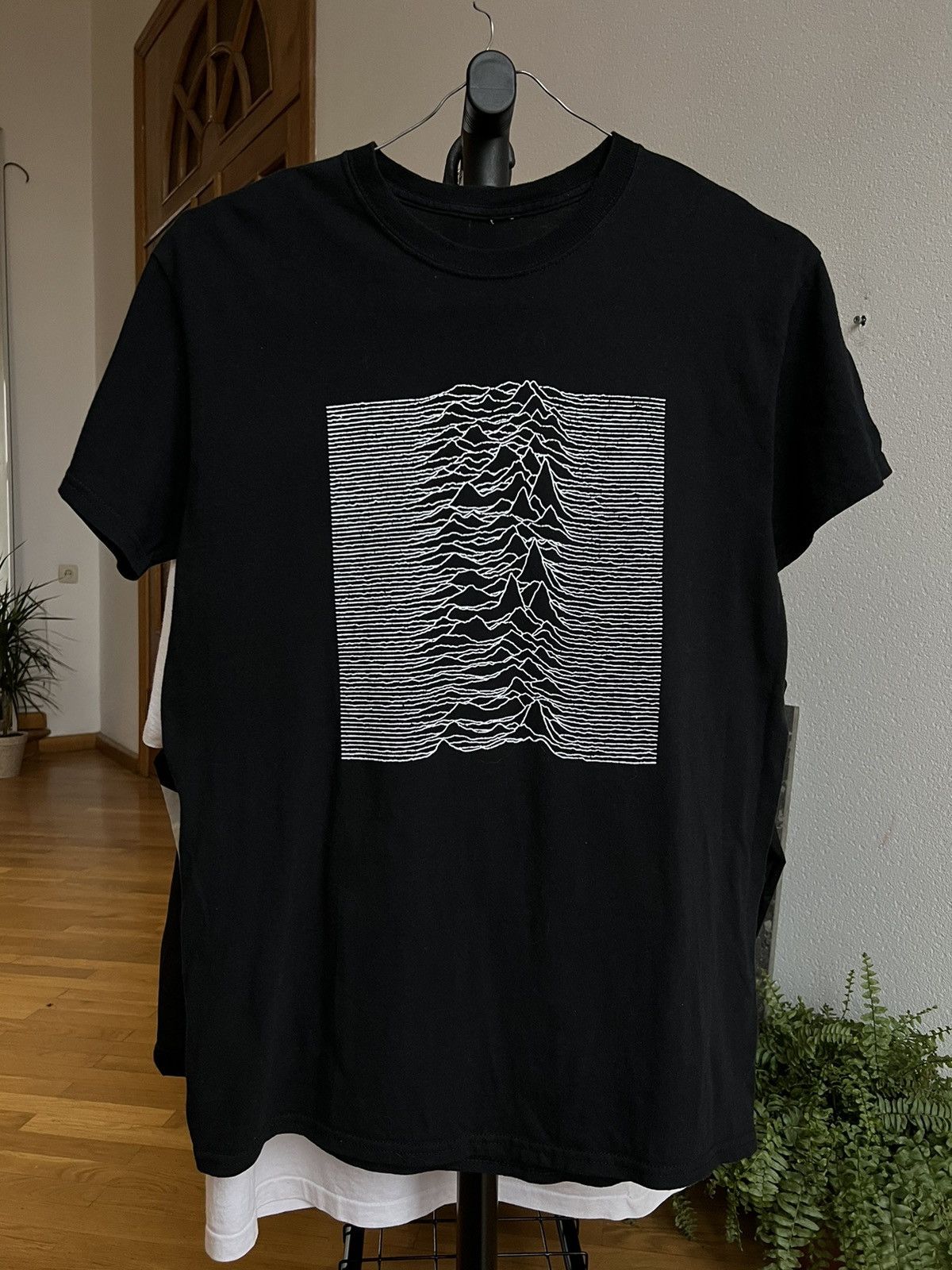 Joy Division X Vintage Vintage Y2k Joy Division Unknown Pleasure Tee T Shirt Hoodie, Sweatshirt | FlexRushtees.com
