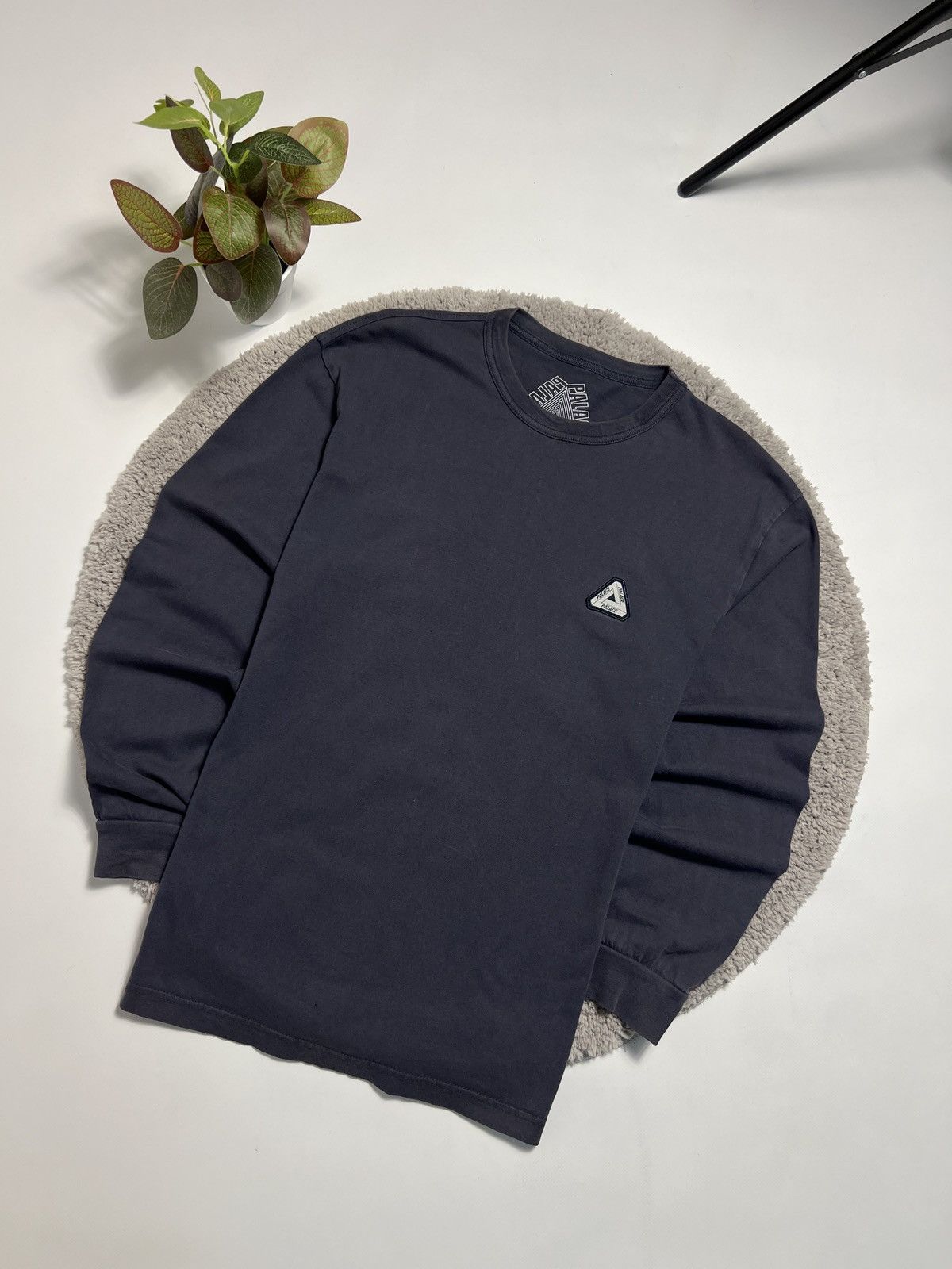 Vintage Palace Longsleeve Tee Hoodie, Sweatshirt | FlexRushtees.com